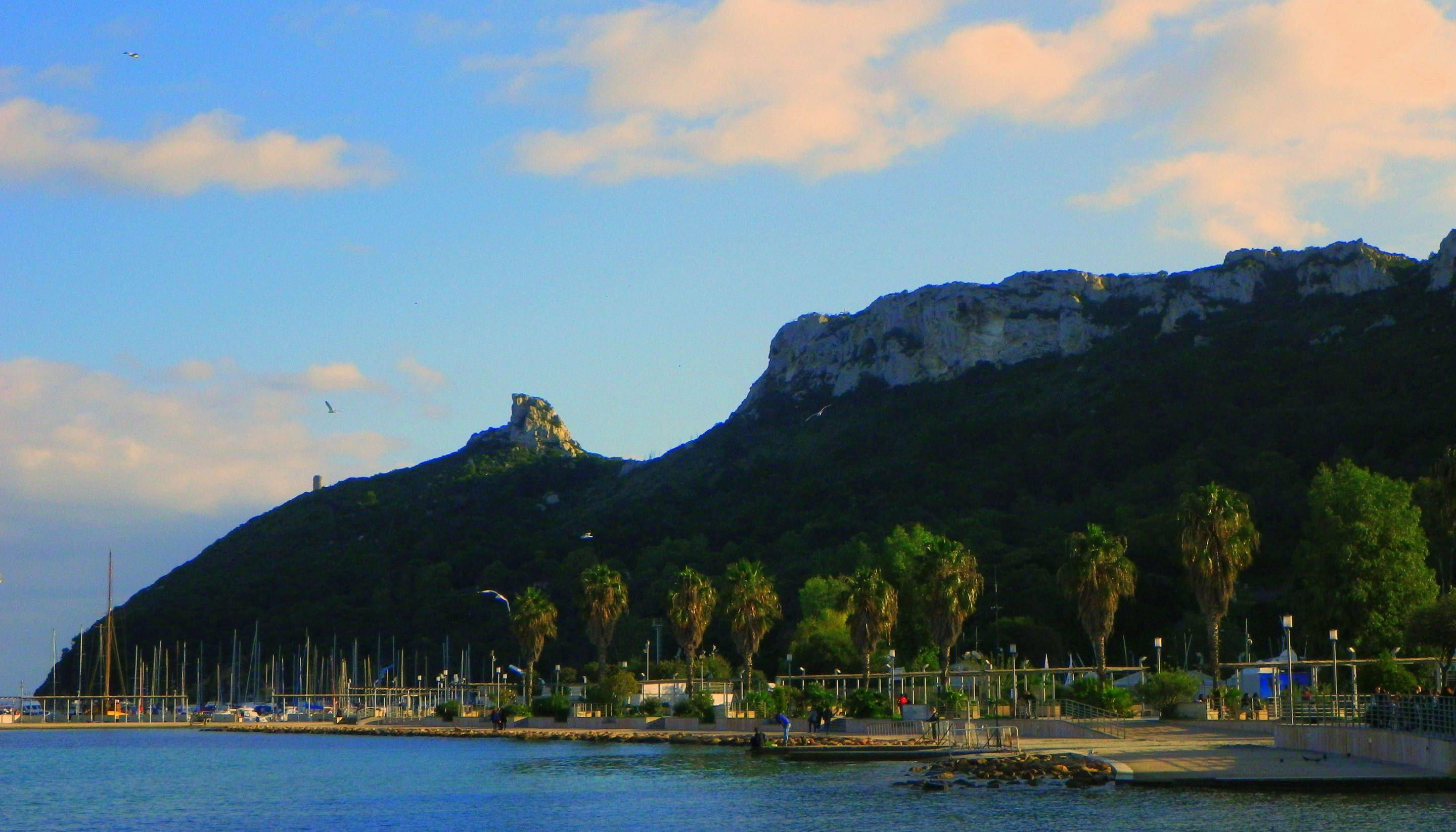 Cagliari, dal Poetto alla Sella del Diavolo