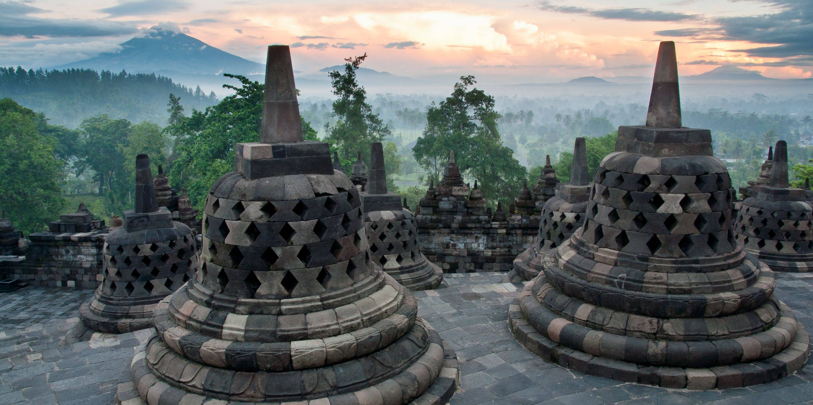 Arrivo a Yogyakarta e visita al Borobudur