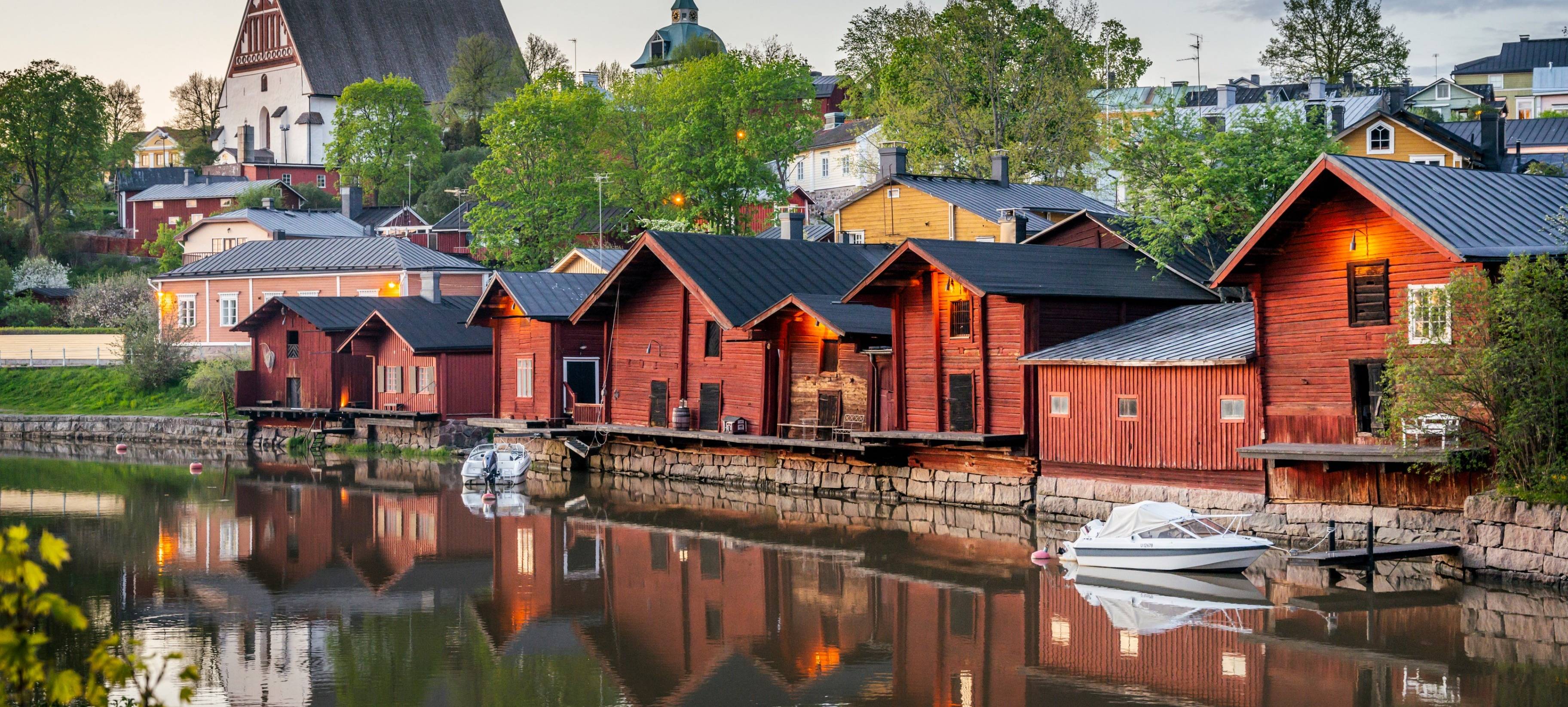 ¡Bienvenidos a Finlandia! Pueblito idílico de Porvoo y estancia en una casa costeña típica