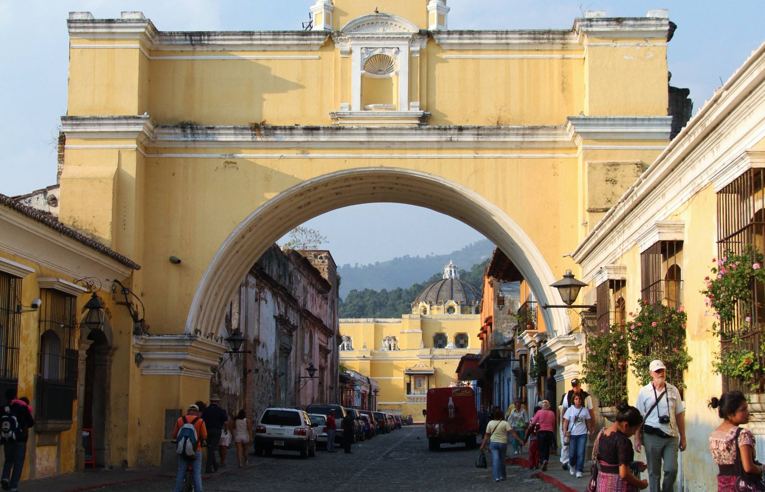 Trasporto ad Antigua e sera libera per godersi la magia del posto