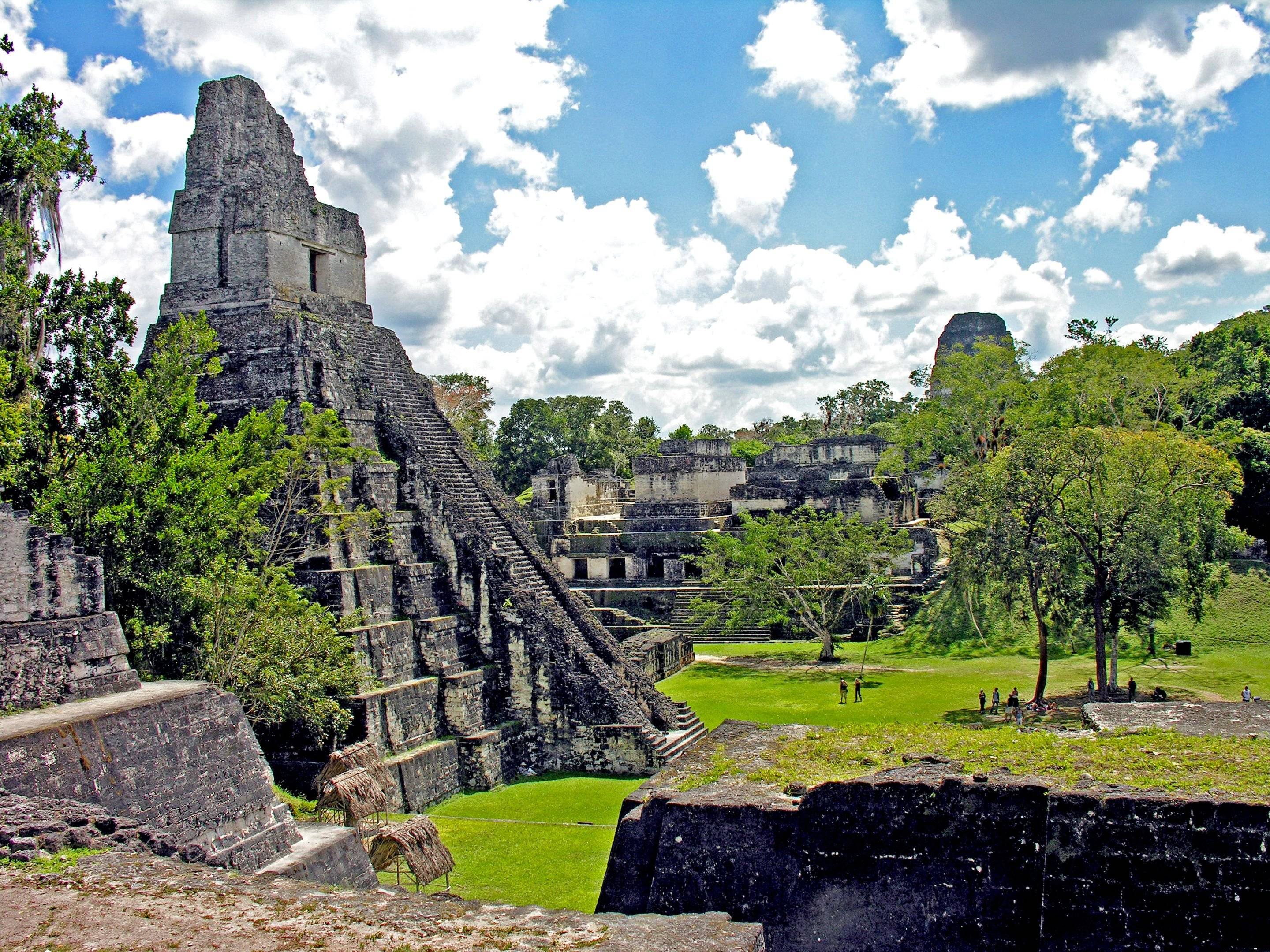 Monde Maya d'hier et d'aujourd'hui