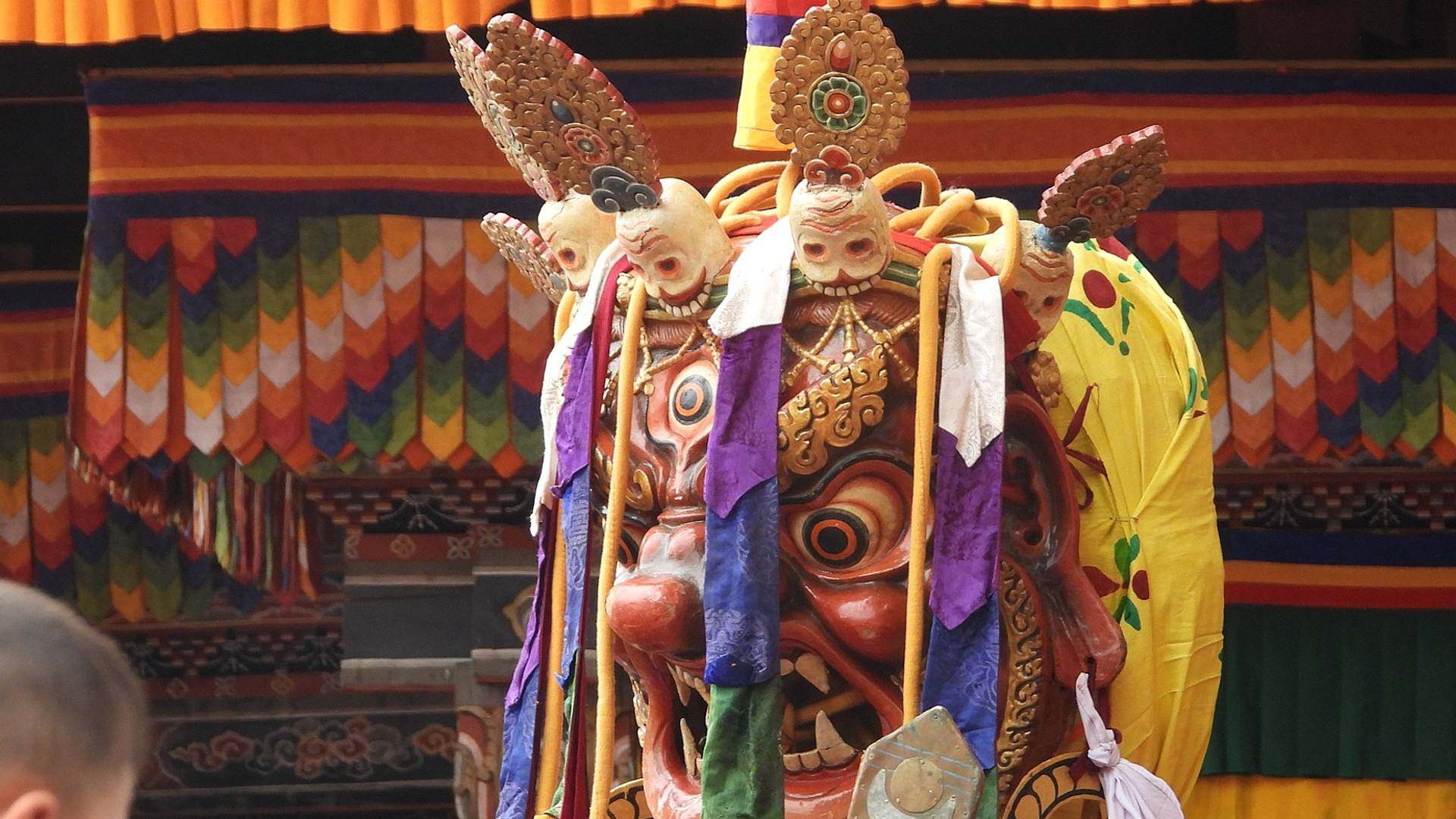 Nepal y Bután: el festival tibetano de Timbu