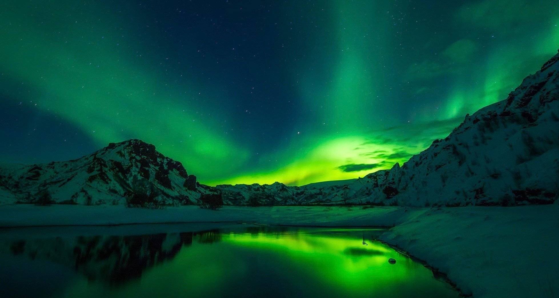 L'Islande en hiver : entre aurores boréales & bains chauds