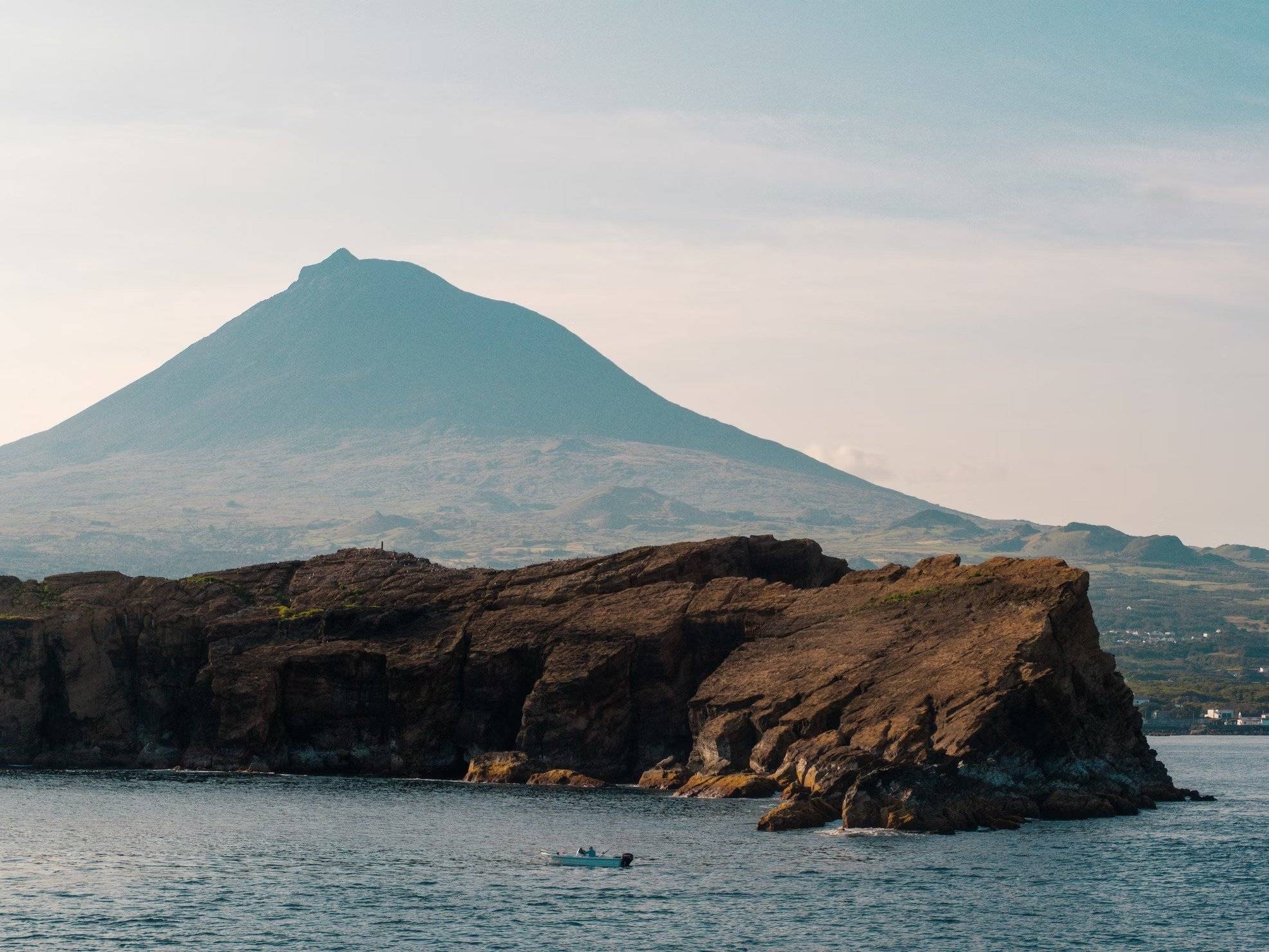 Memorable viaje volcánico a tres islas de las Azores