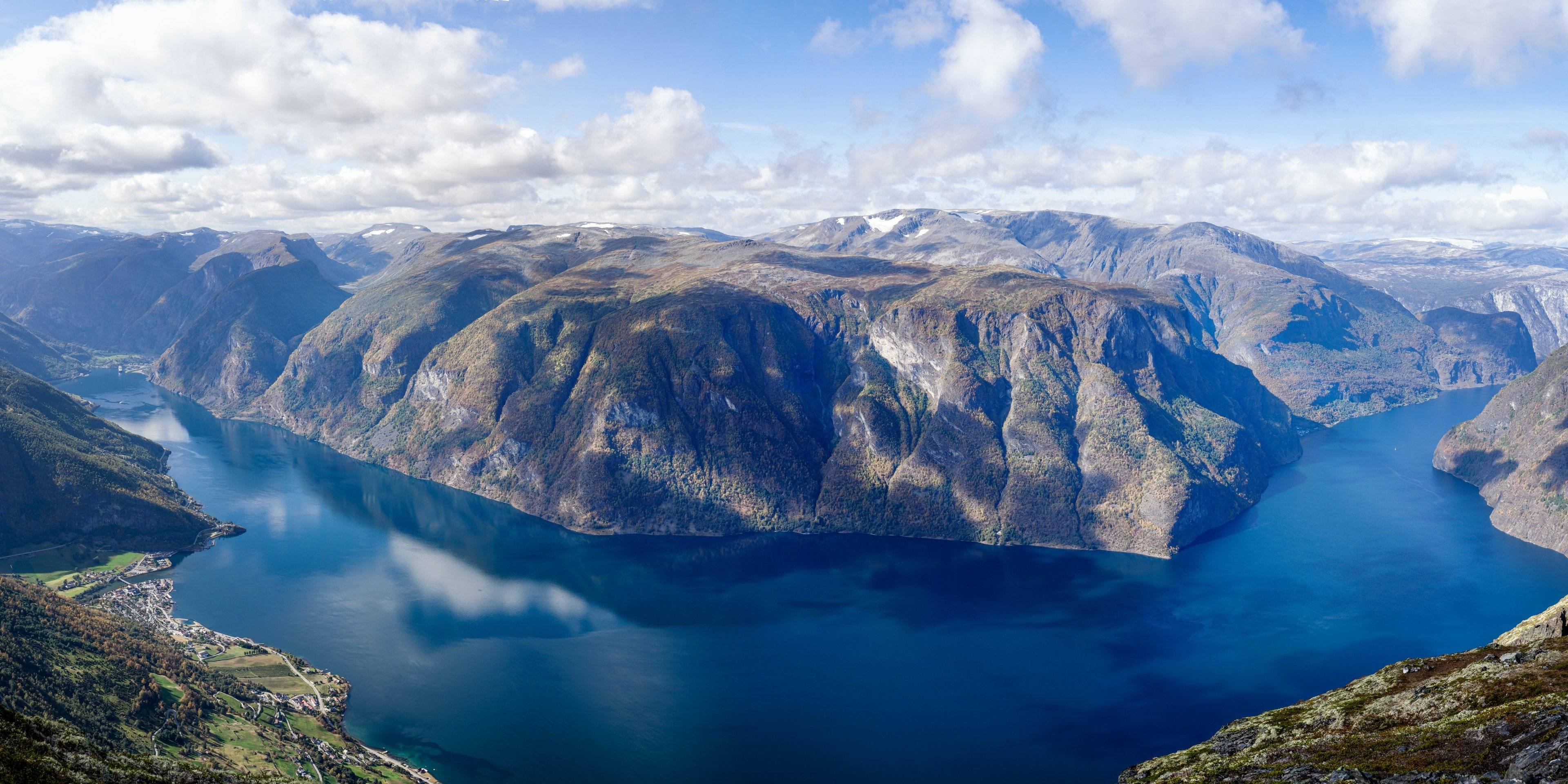 Familienspaß in Norwegen - durch die Berge, Gewässer und Lüfte der Fjorde