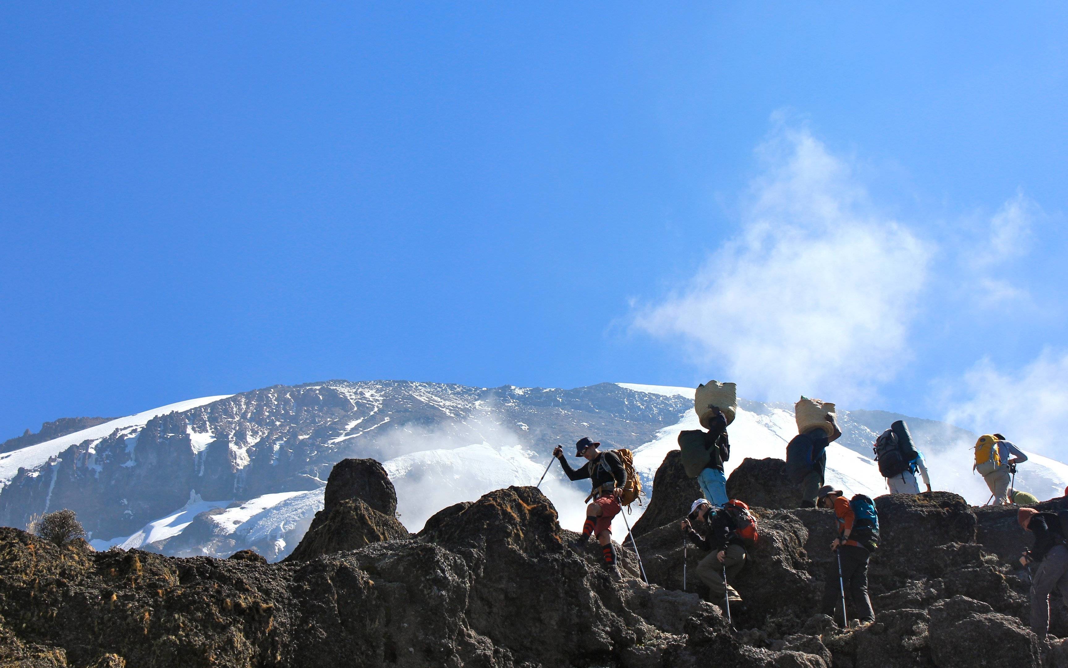 Ascenso al Kilimanjaro en grupo por la ruta Machame