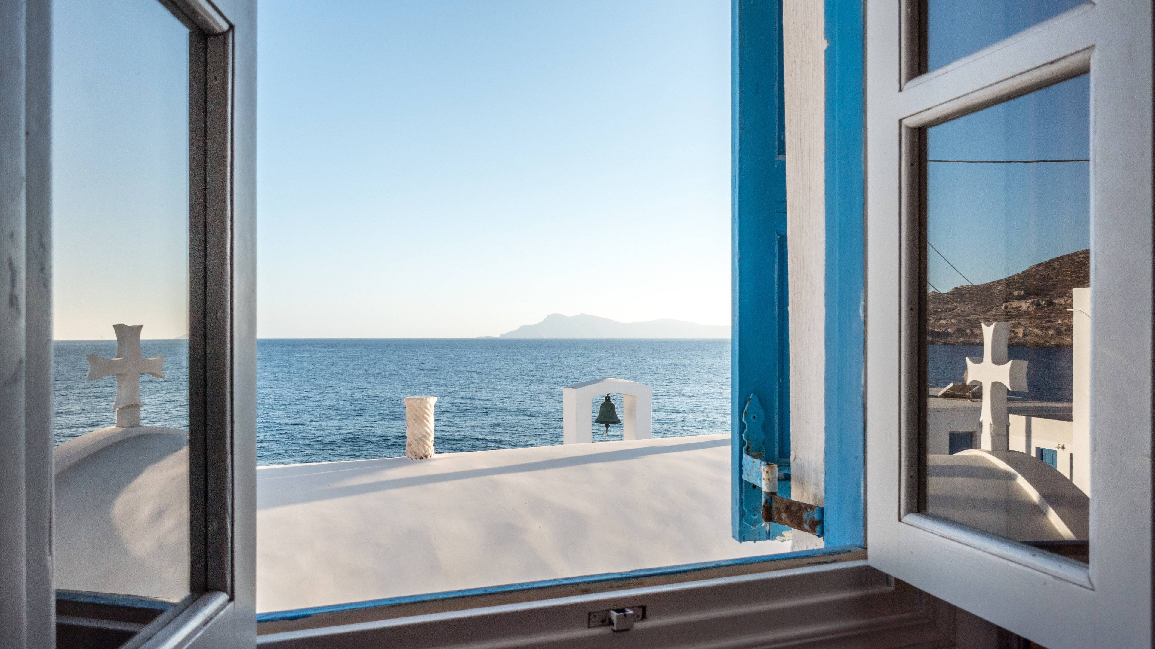 Santorini, Folegandros e Milos in alloggi di charme