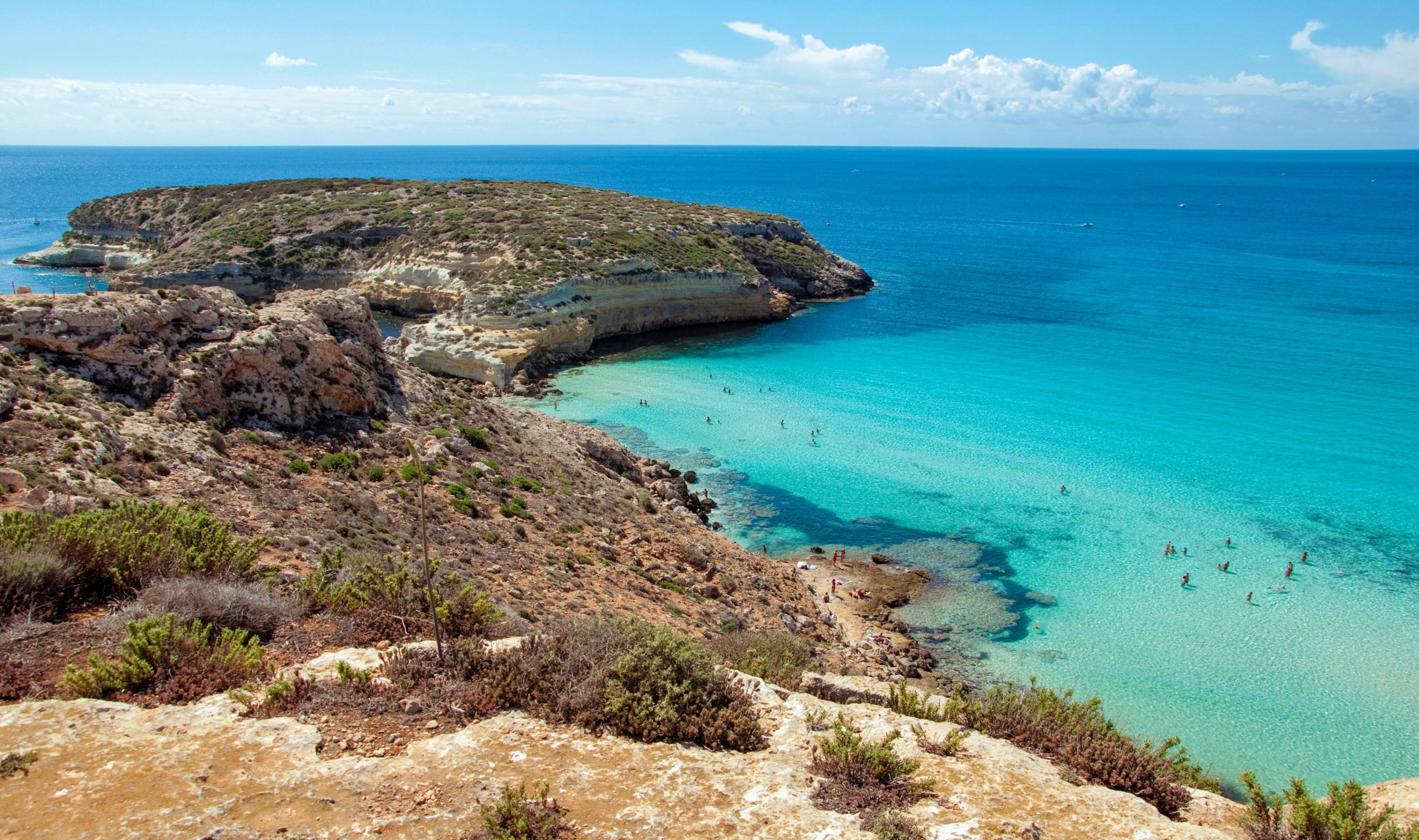 Mare, sole e relax nell'isola di Lampedusa