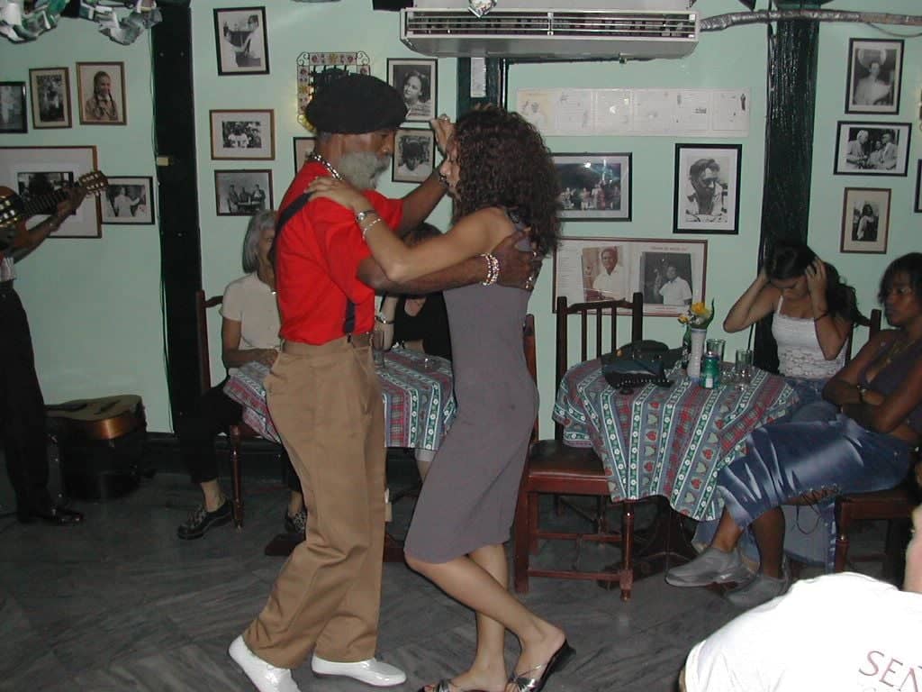 Visite de Trinidad et cours de salsa