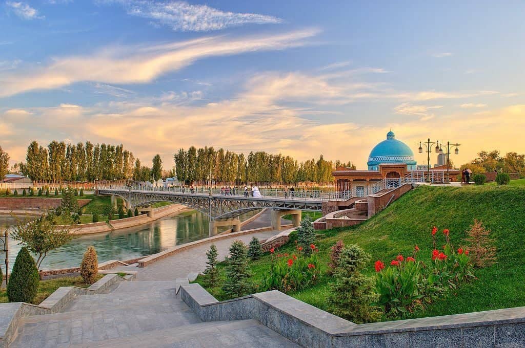 Arrivée à Tashkent