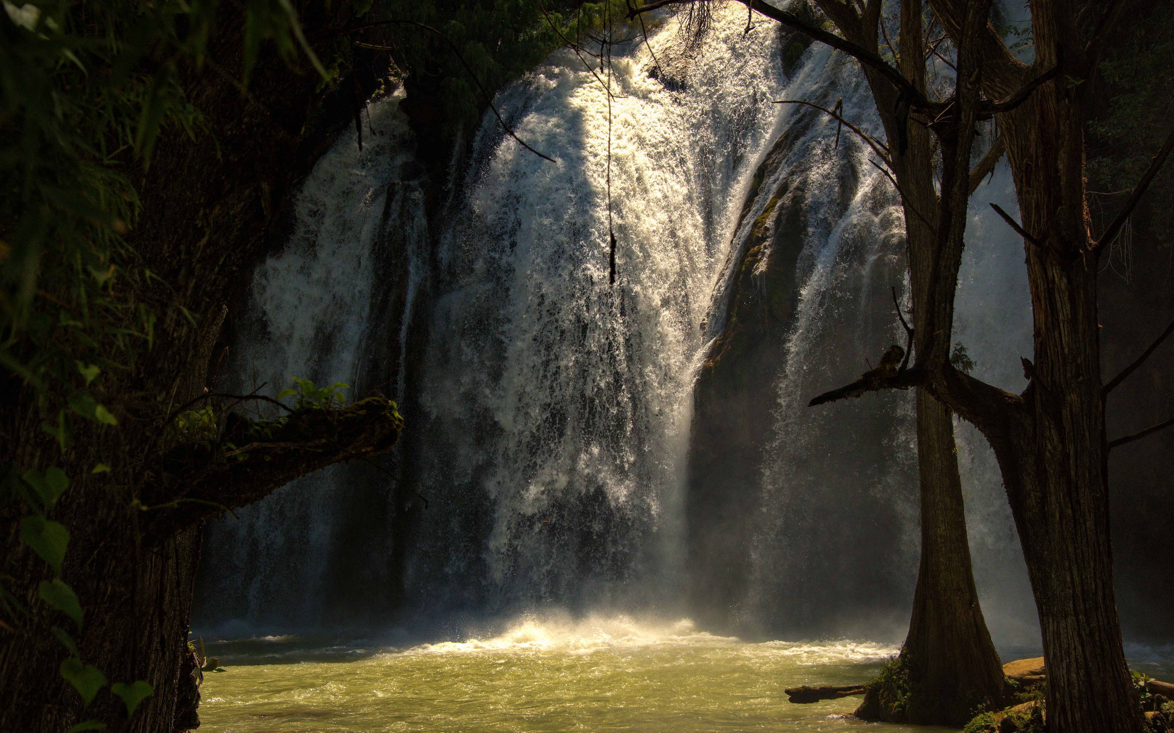 Unterirdischer Wasserfall La Venta und Stadttour in ​San Cristóbal de las Casas