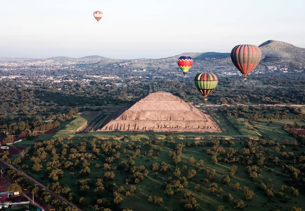 Heißluftballon Abenteuer in Teotihuacán und Fahrt nach Queretaro