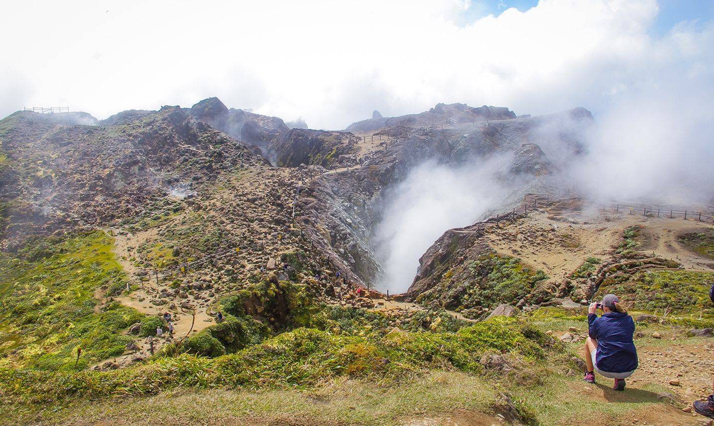 Randonnée guidée sur les sentiers du volcan actif