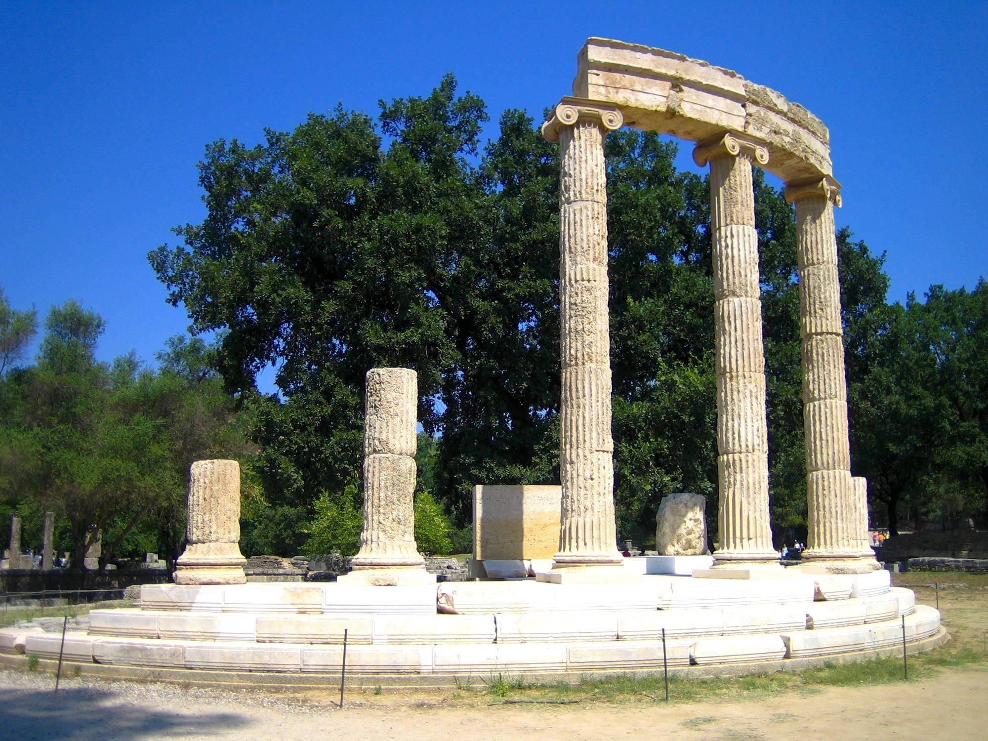 Das Antike Olympia und ein Besuch auf einem Weinberg