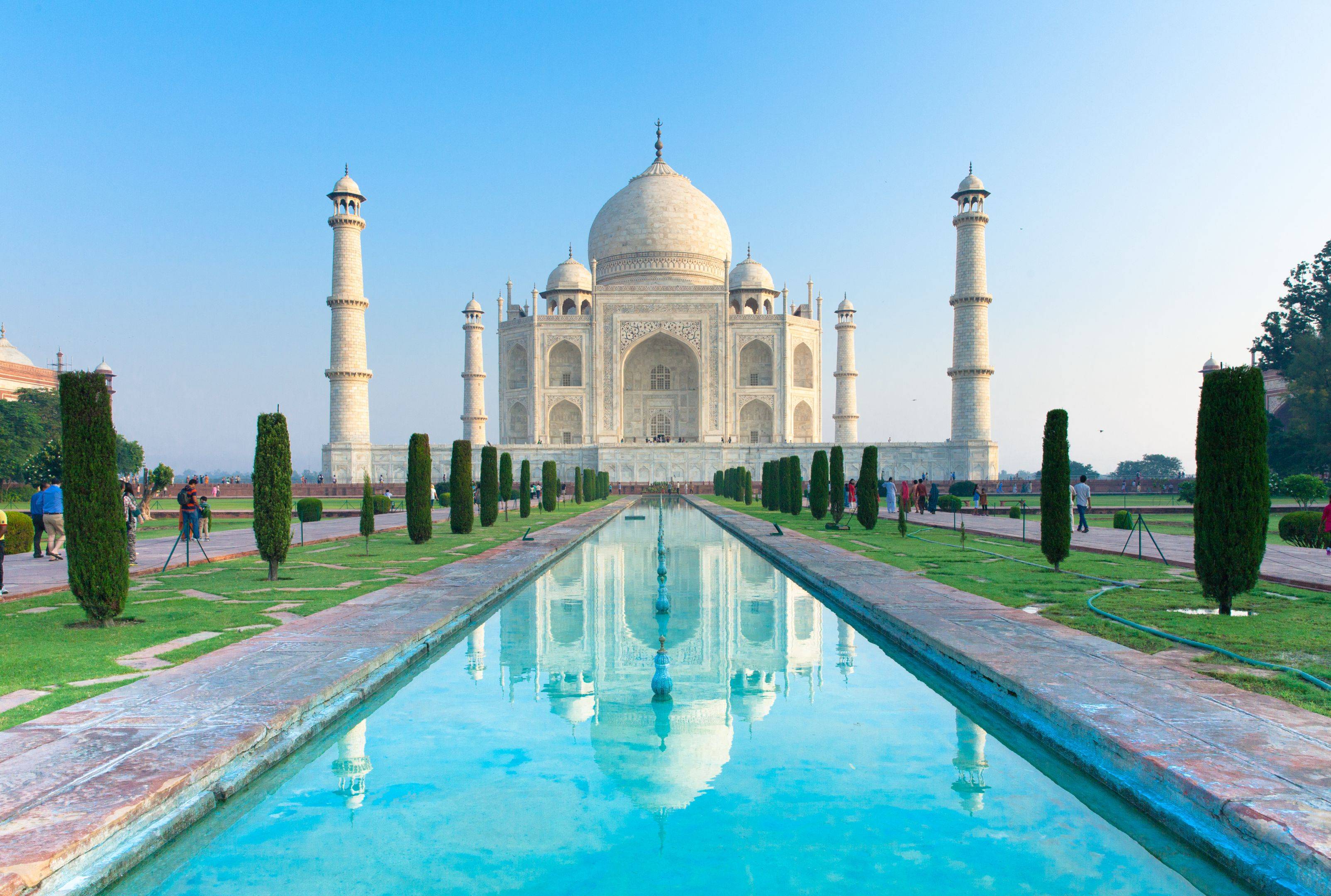 Agra e il maestoso Taj Mahal