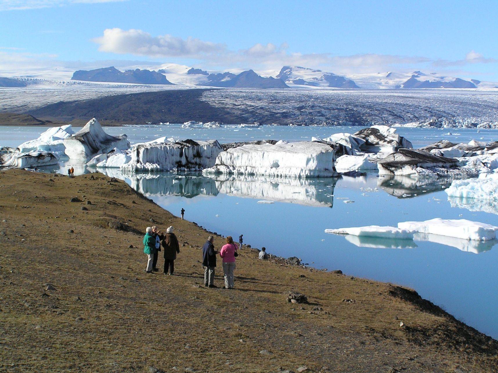 ​Gletscherlagune mit Eisbergen und Nationalpark Skaftafell