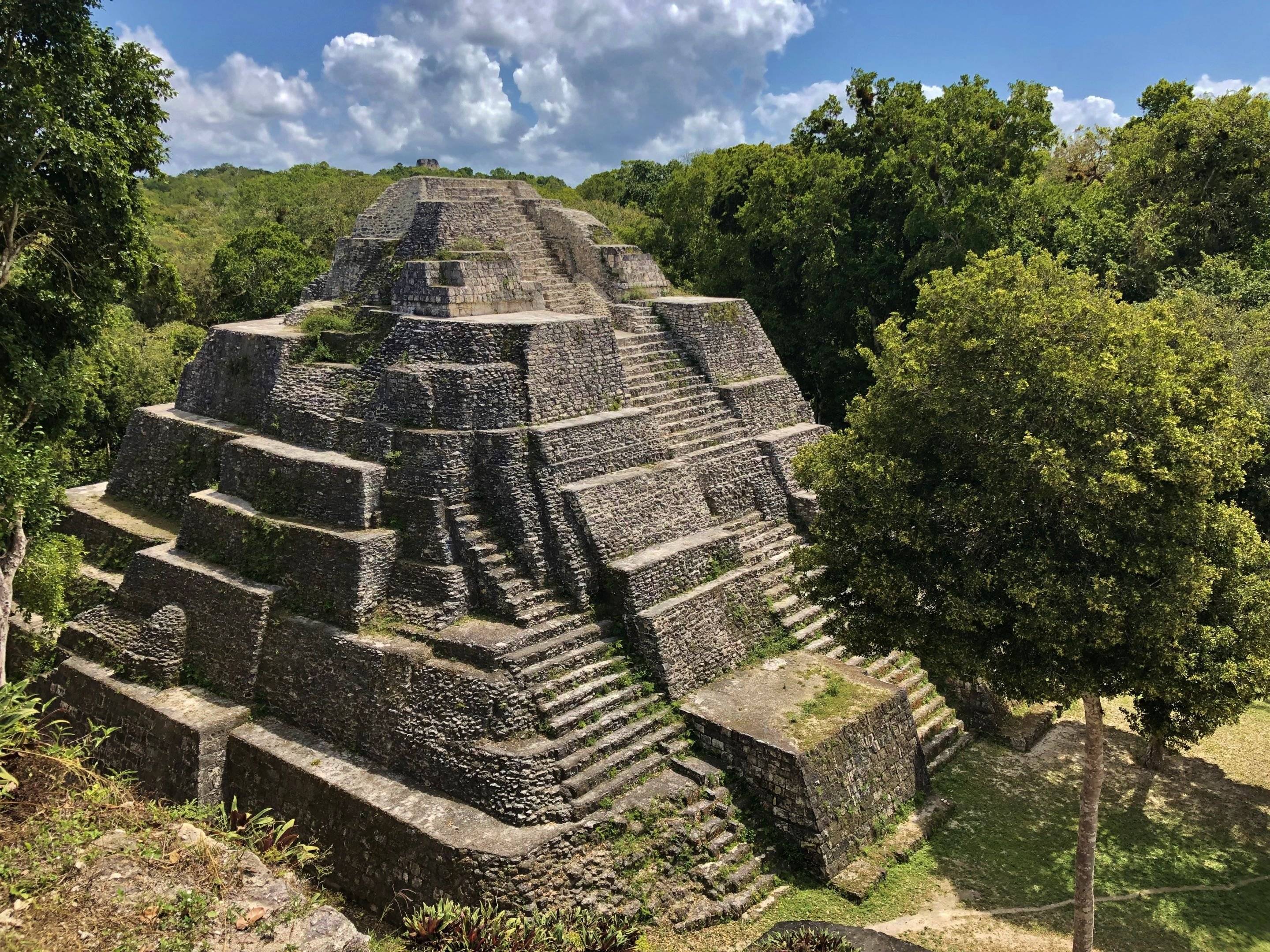 Découverte du site maya de Yaxhá au Guatemala et route pour Flores