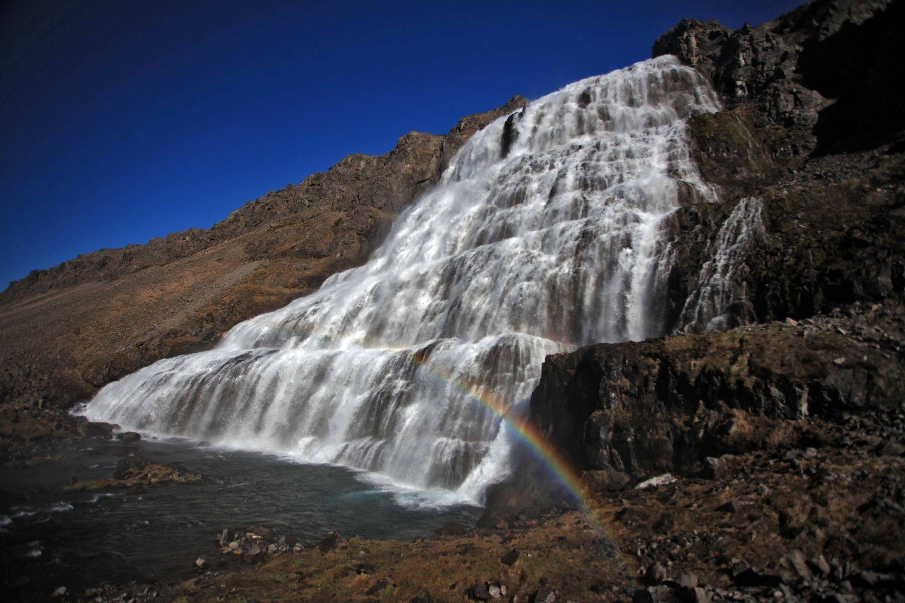 Wasserfall Dynjandi und Fjord Arnarfjörður