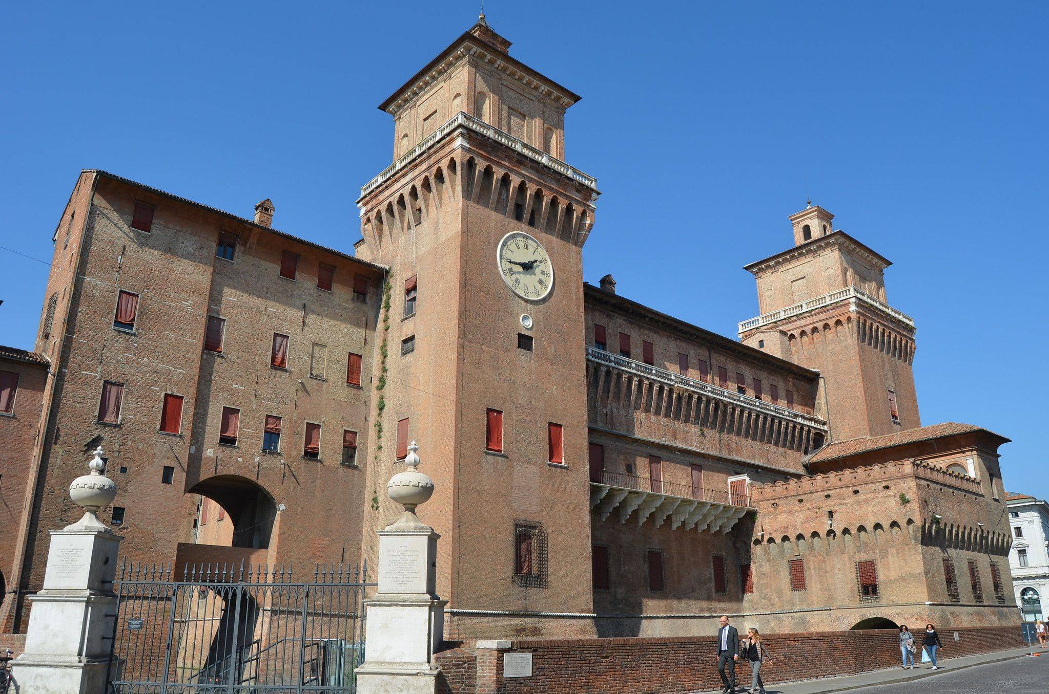 Descubre Ferrara, la "pequeña Venecia" y la Abadía de Pomposa