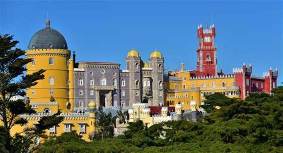 Alla scoperta dei castelli colorati di Sintra