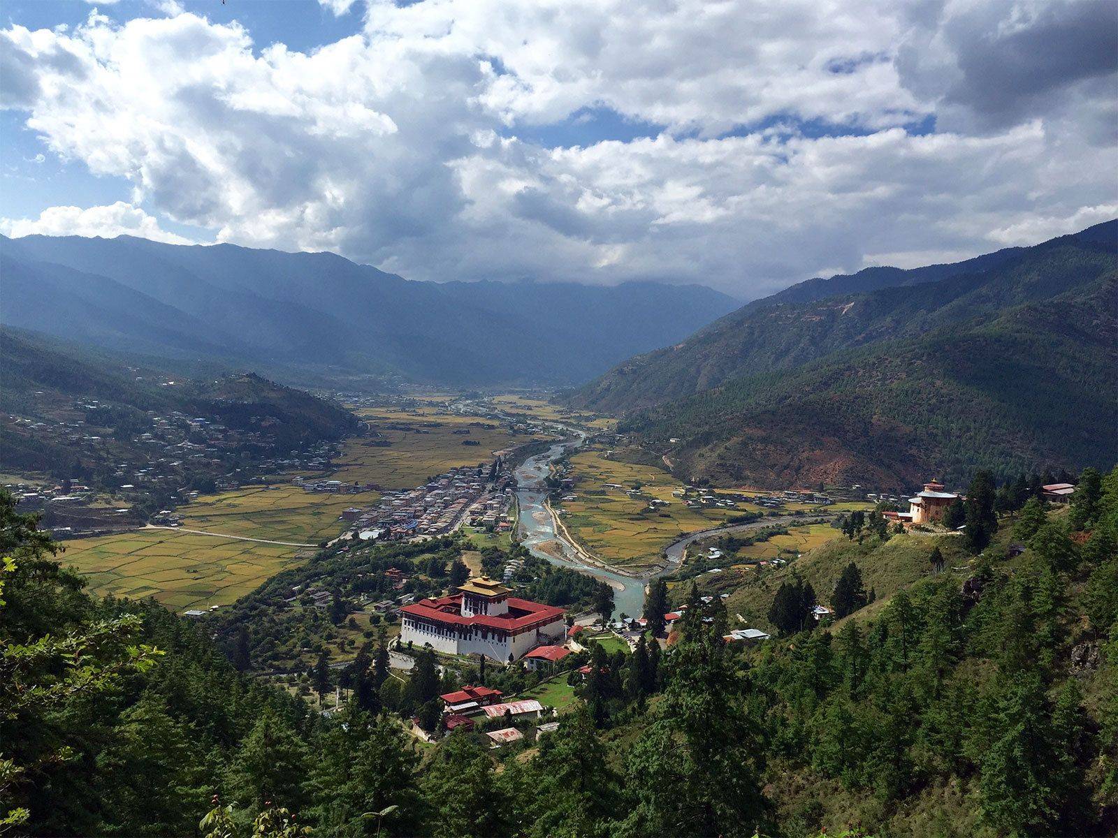 Kuzuzangpo-la - Willkommen in Bhutan!  