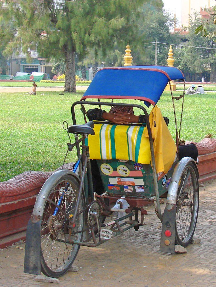 Phnom Penh, découverte de la capitale en cyclo-pousse