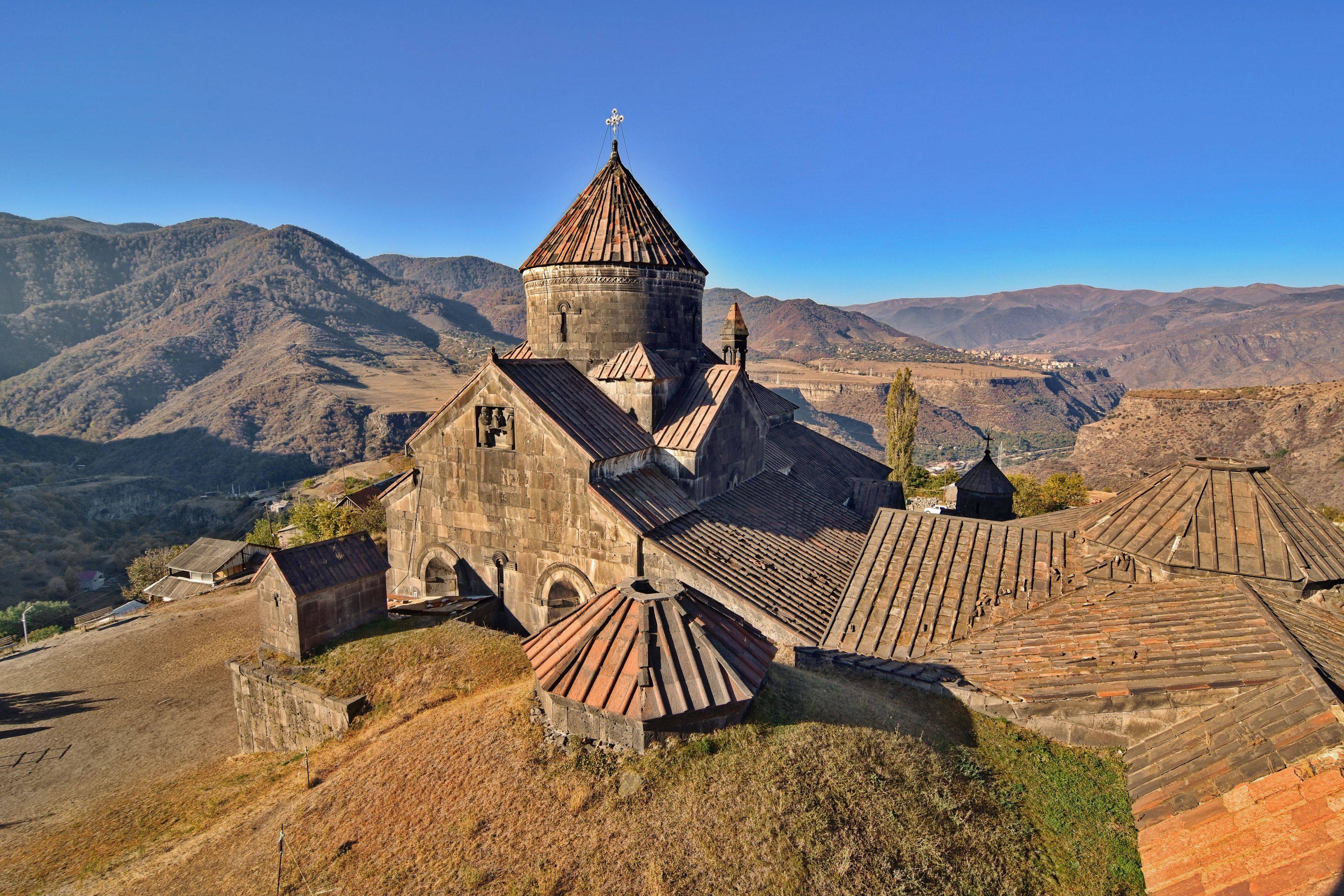 I monasteri della Valle del Debed e il passaggio in Georgia 
