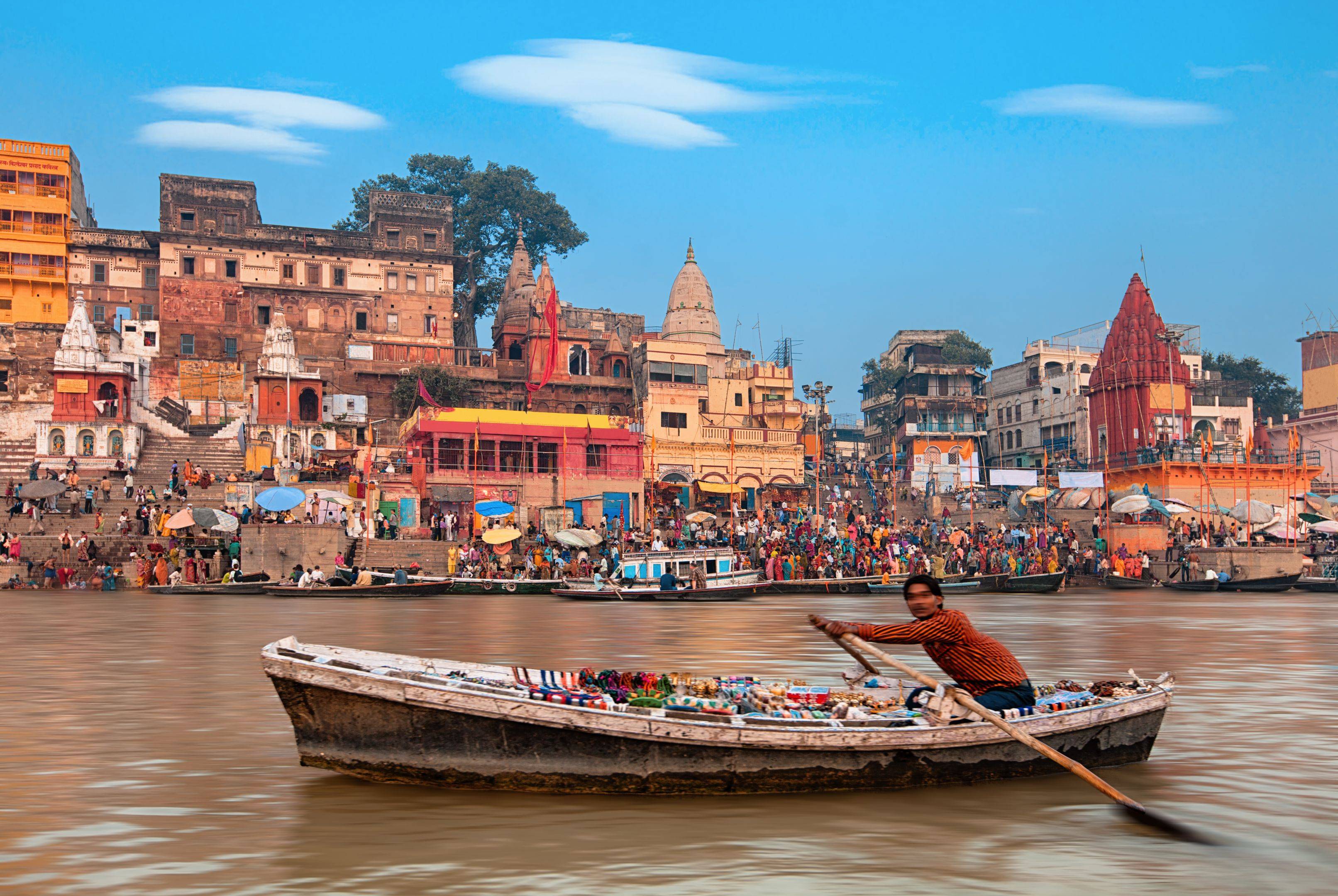 Paseo en barco por el río Ganges
