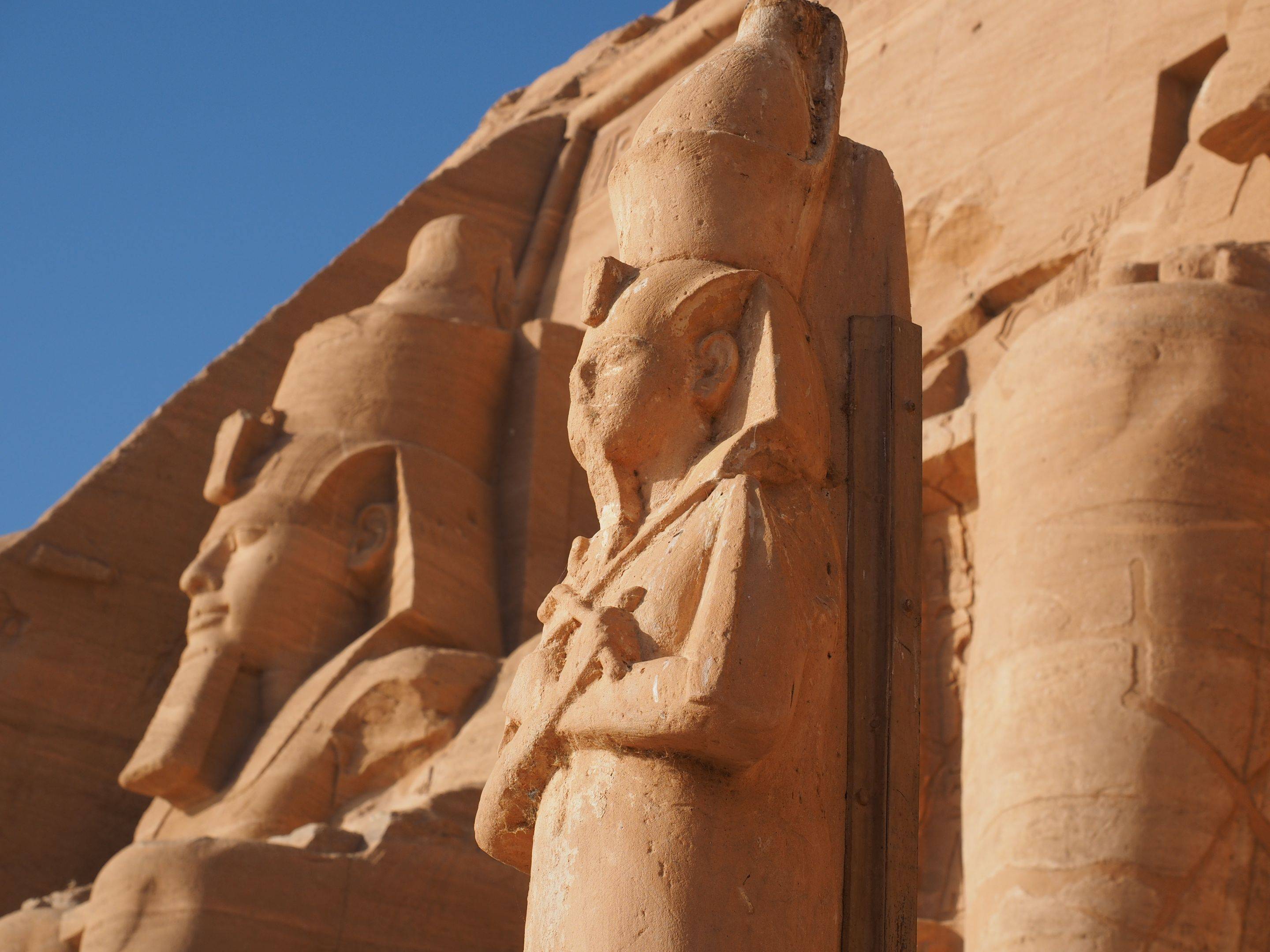 Los Templos de Abu Simbel y regreso a El Cairo