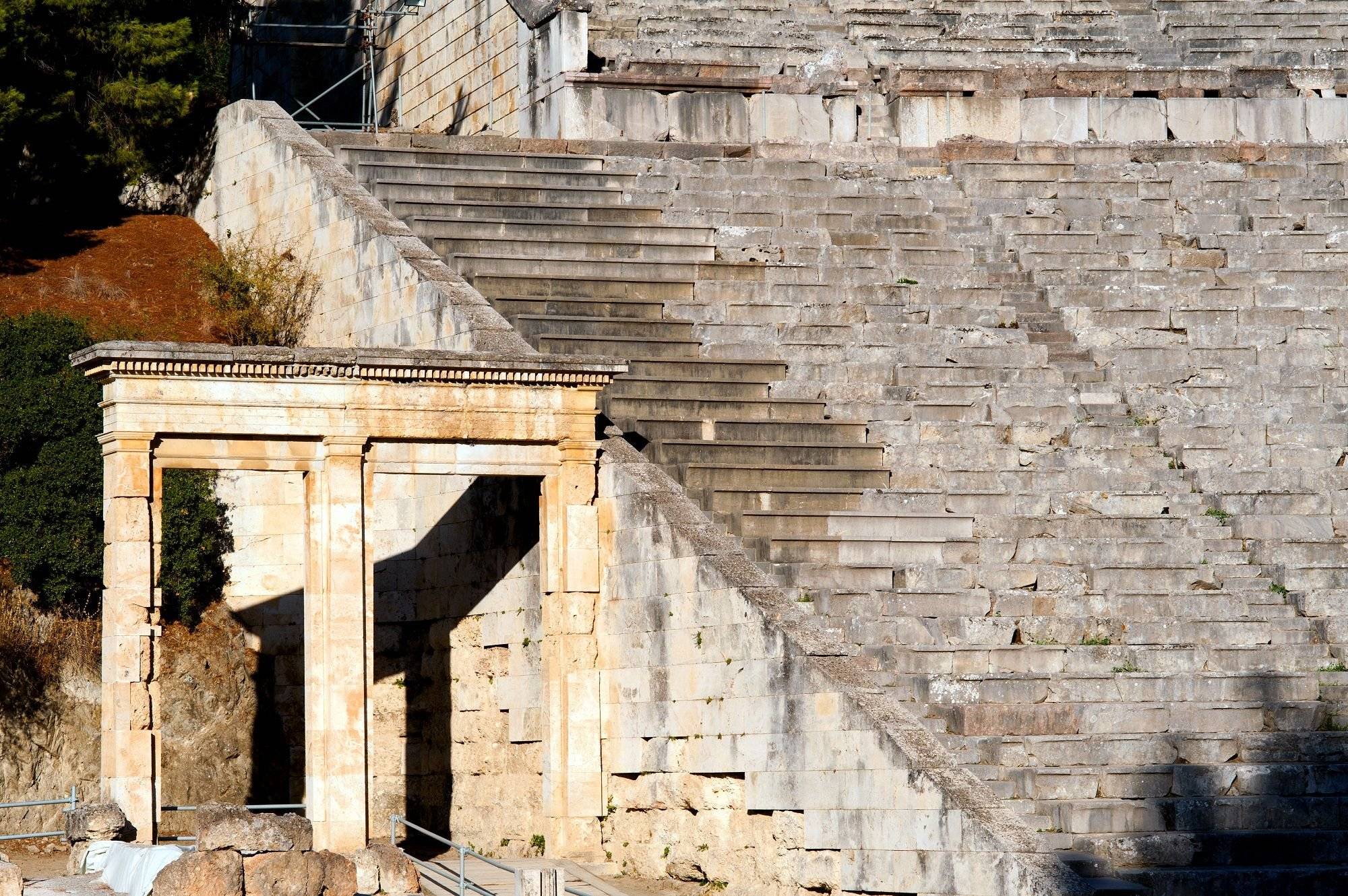Du théâtre antique d'Epidaure aux châteaux de Nauplie