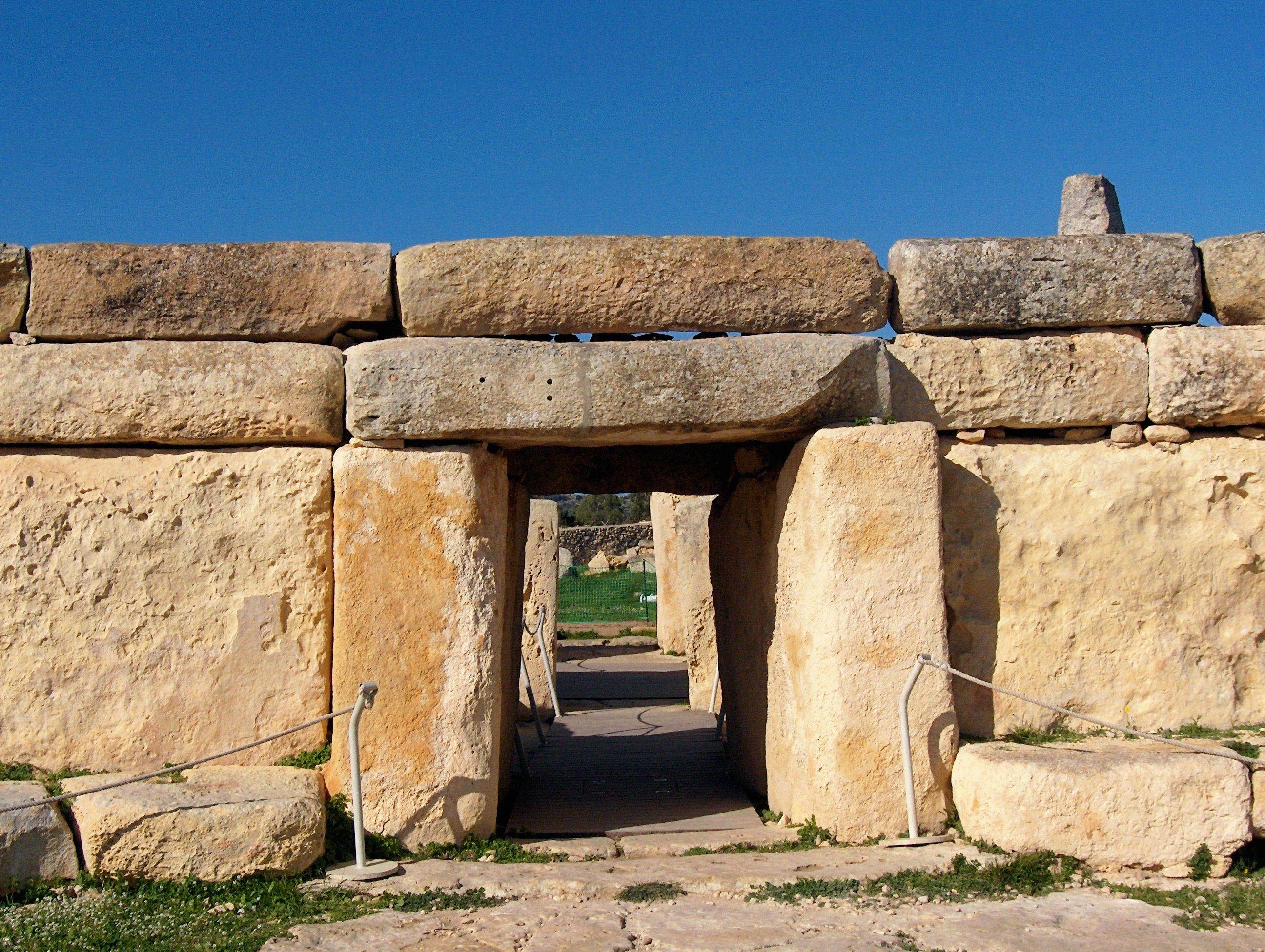 La pierre de Malte - Matière de Construction des temples néolithiques jusqu'à nos jours