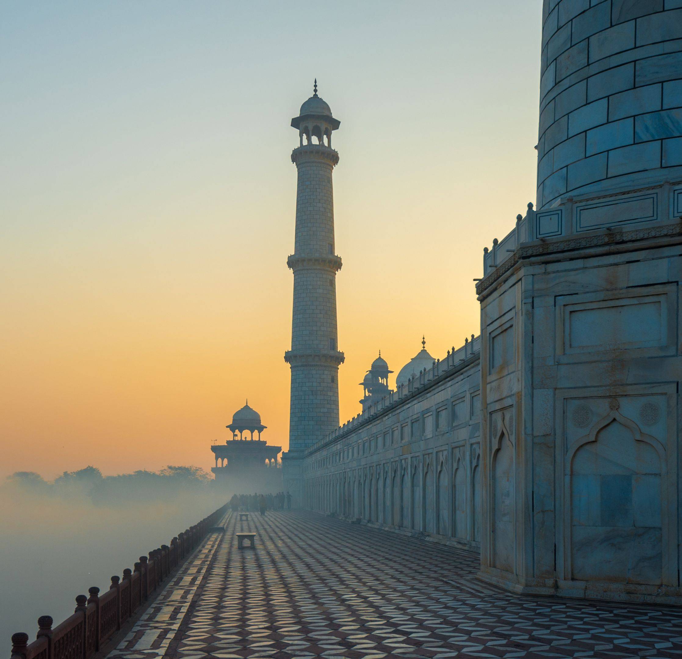 Zonsopkomst bij de Taj Mahal
