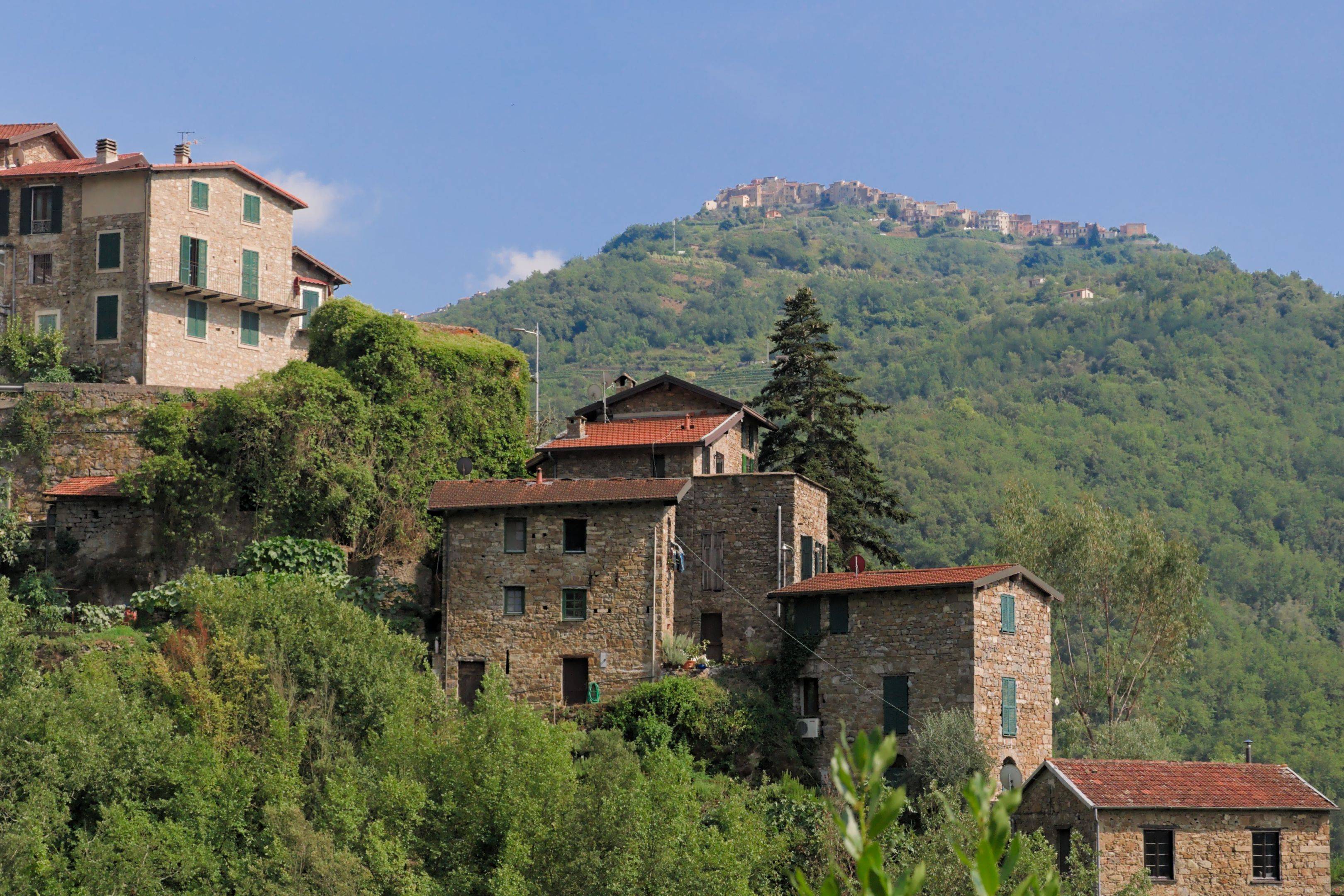 Anspruchsvoll zum schönsten Dorf Italiens 