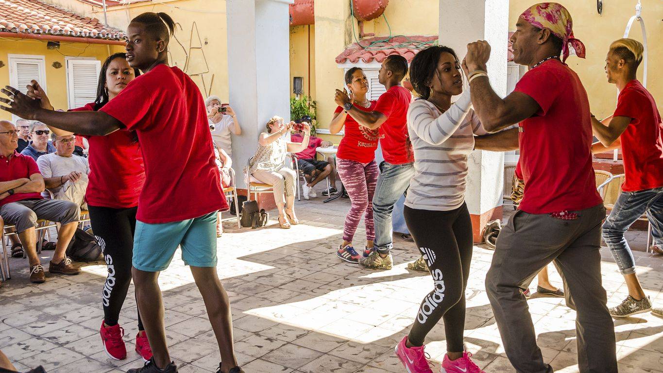 Karibikjuwel Trinidad und Salsa-Kurs 