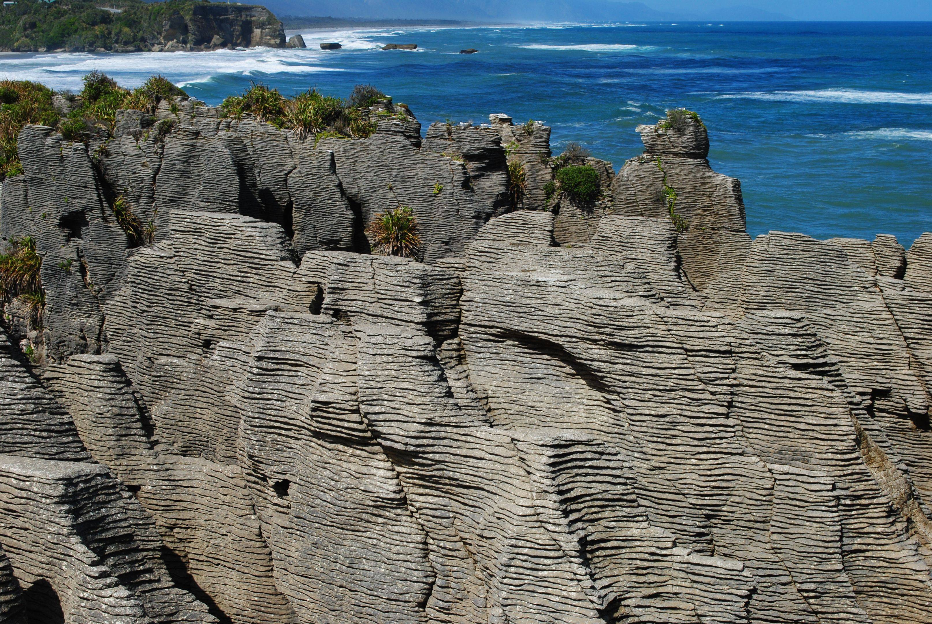 Visita las imponentes formaciones rocosas de las Pancake Rocks