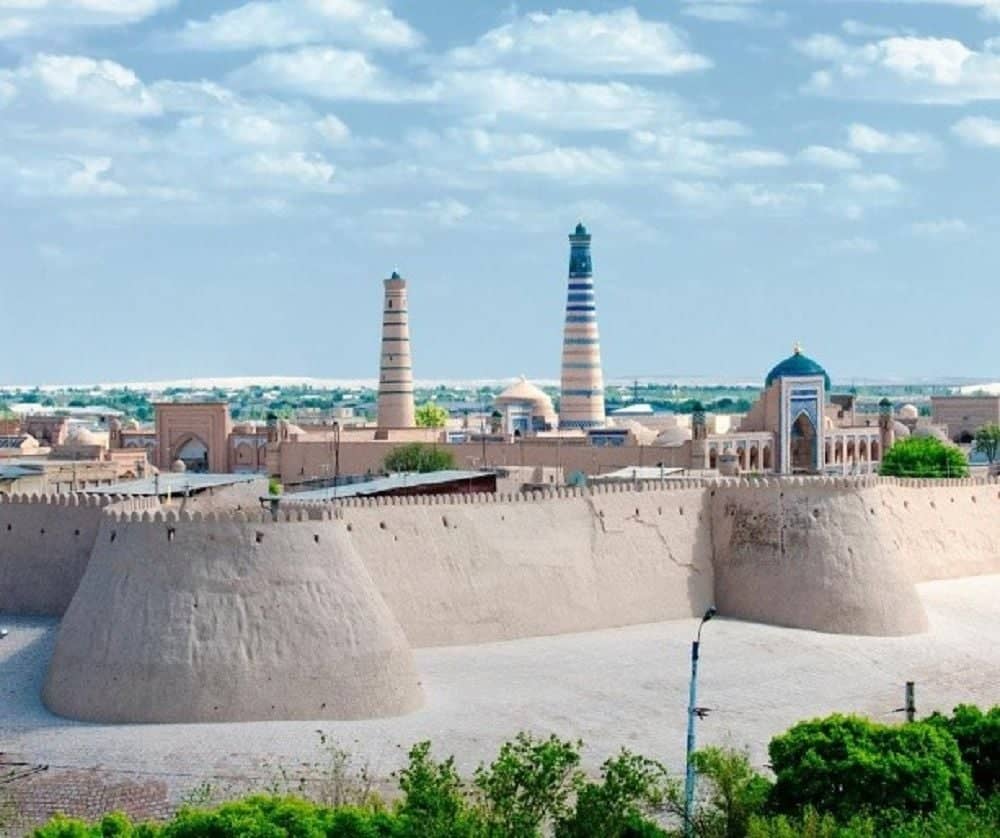 Van Tashkent naar Urgench en Khiva