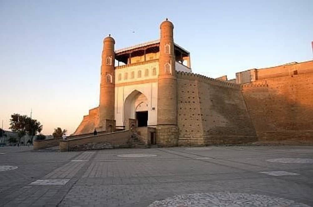 Dag 4: Halve dag stadsrondrit van Old Bukhara