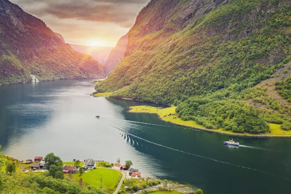 Promenade au coeur des fjords