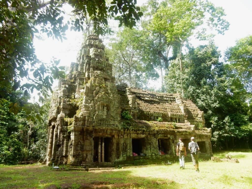 ​En VTT au milieu des plus célèbres temples d’Angkor 