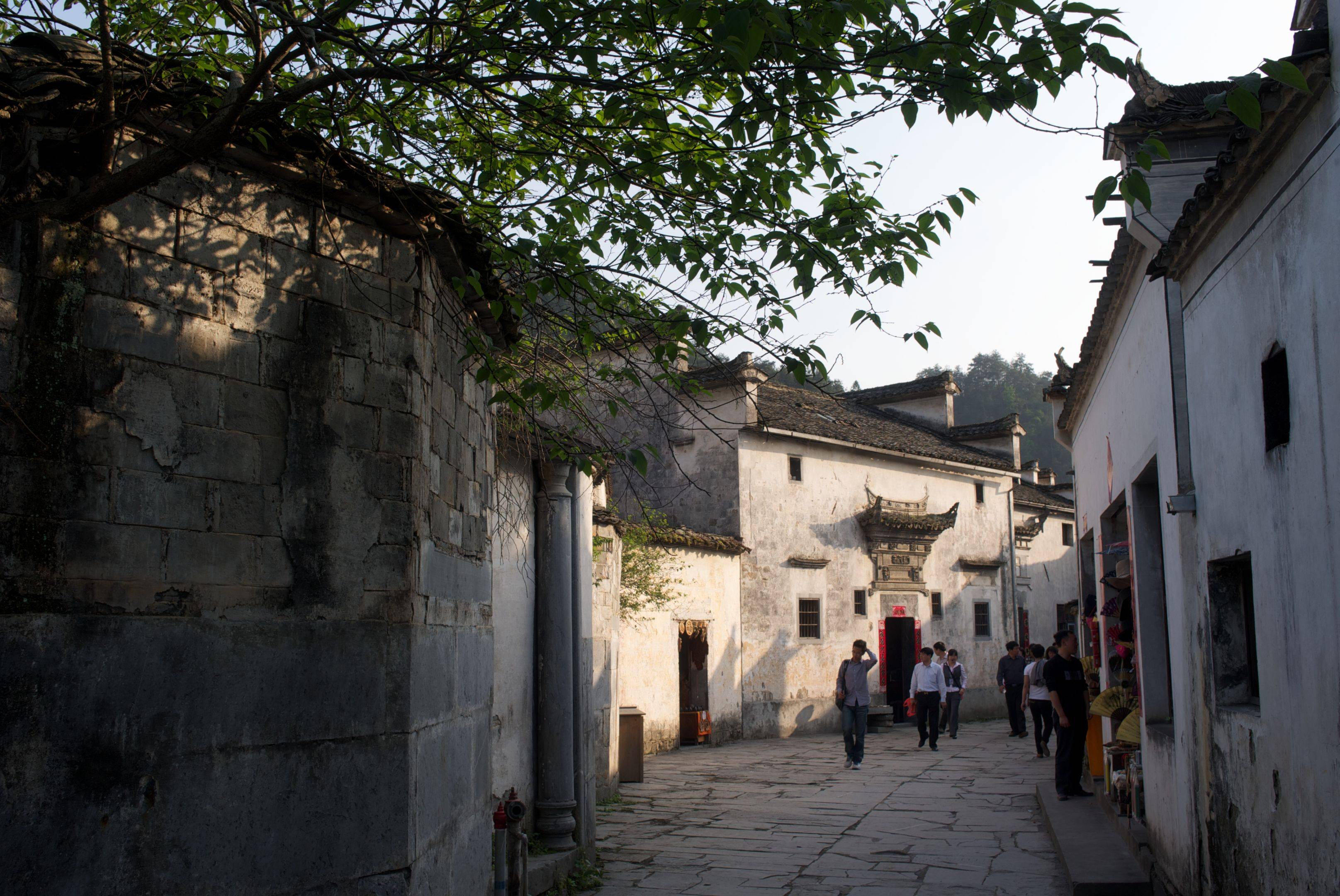 L'alba sul monte Huangshan e i villaggi di Xidi e Hongcrun