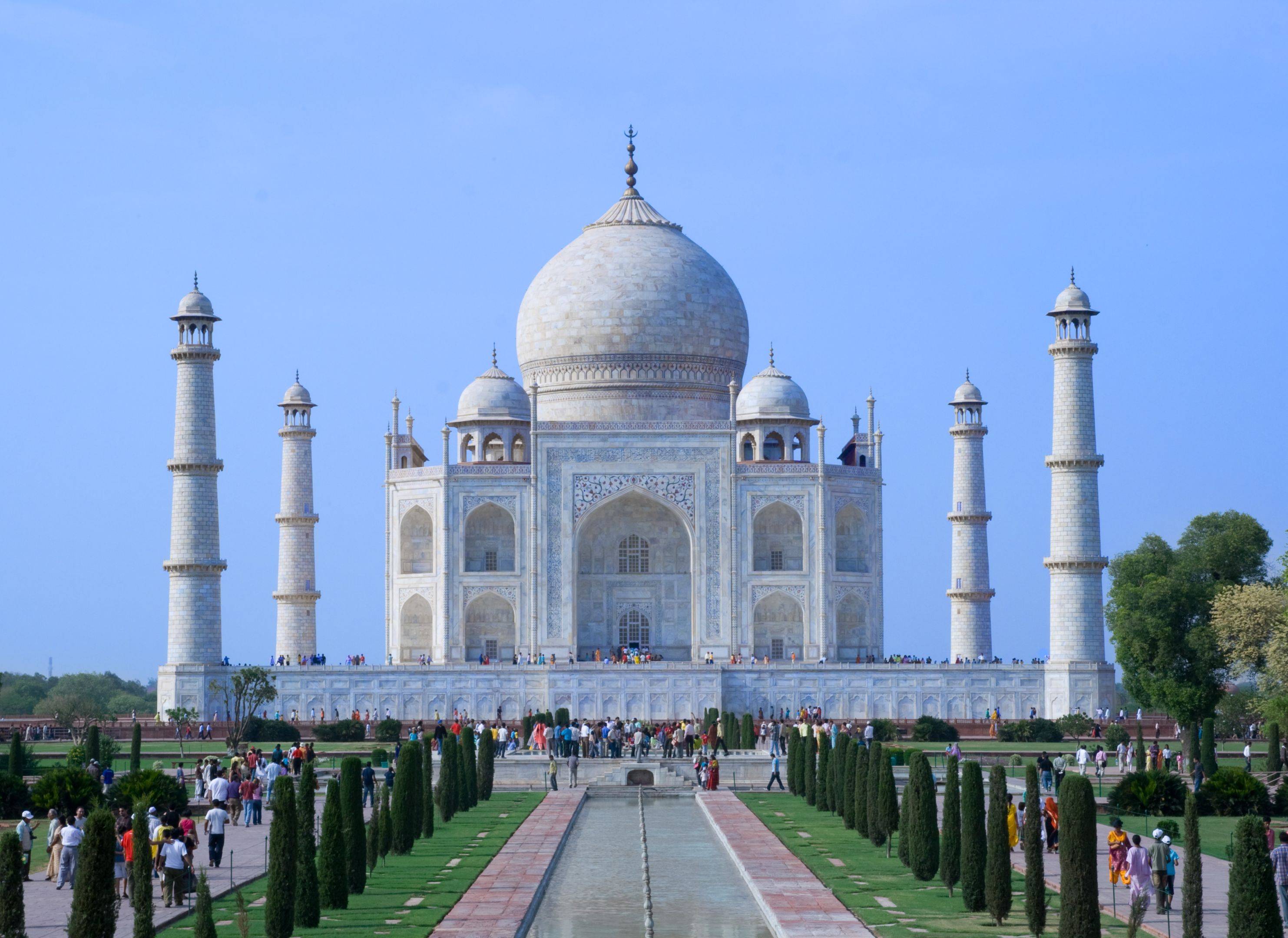 Scoperta del Taj Mahal e trasferimento a Delhi