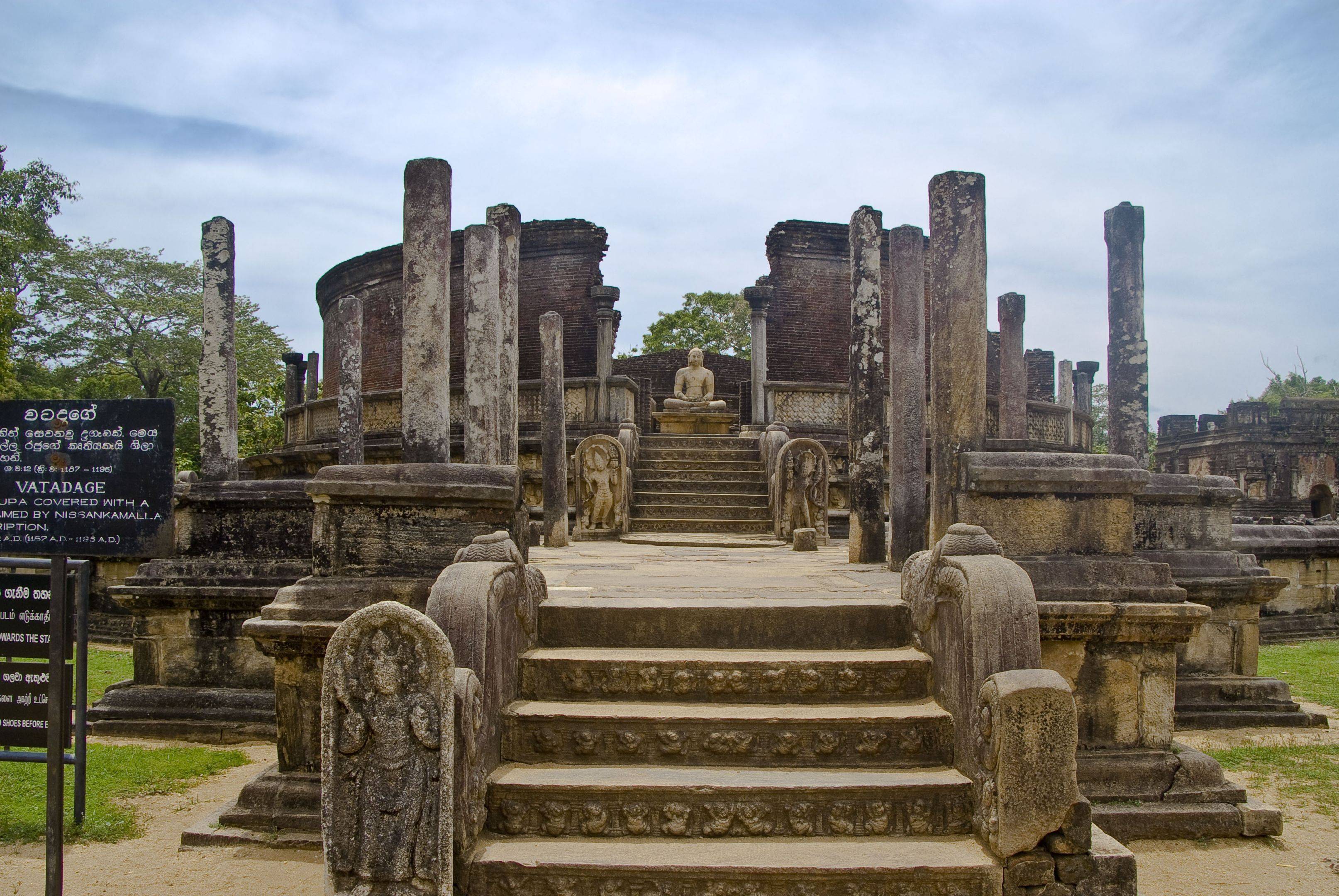 Polonnaruwa en vélo et Rocher du Lion