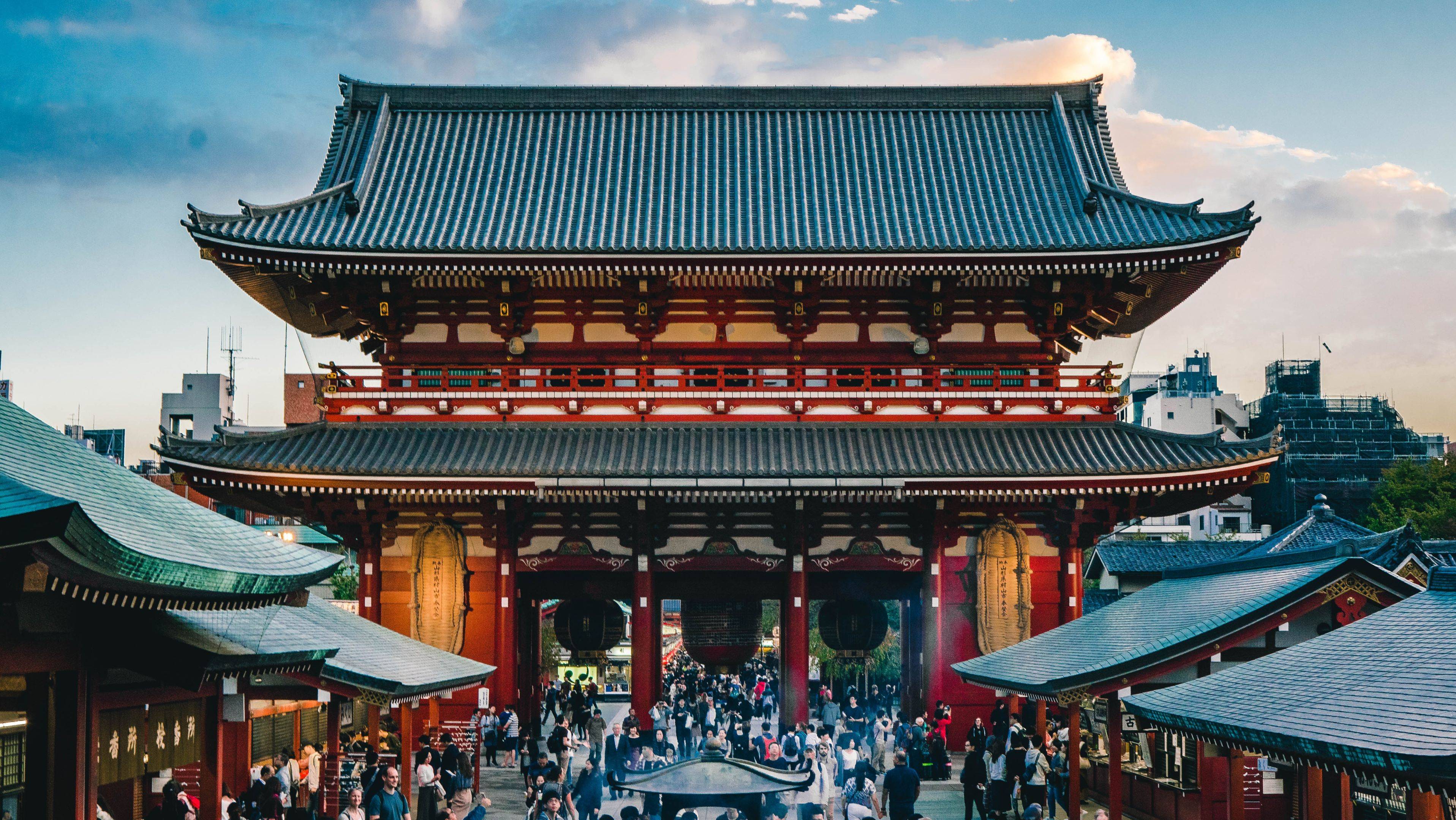 Il fascino di Tokyo tra tradizione e futuro