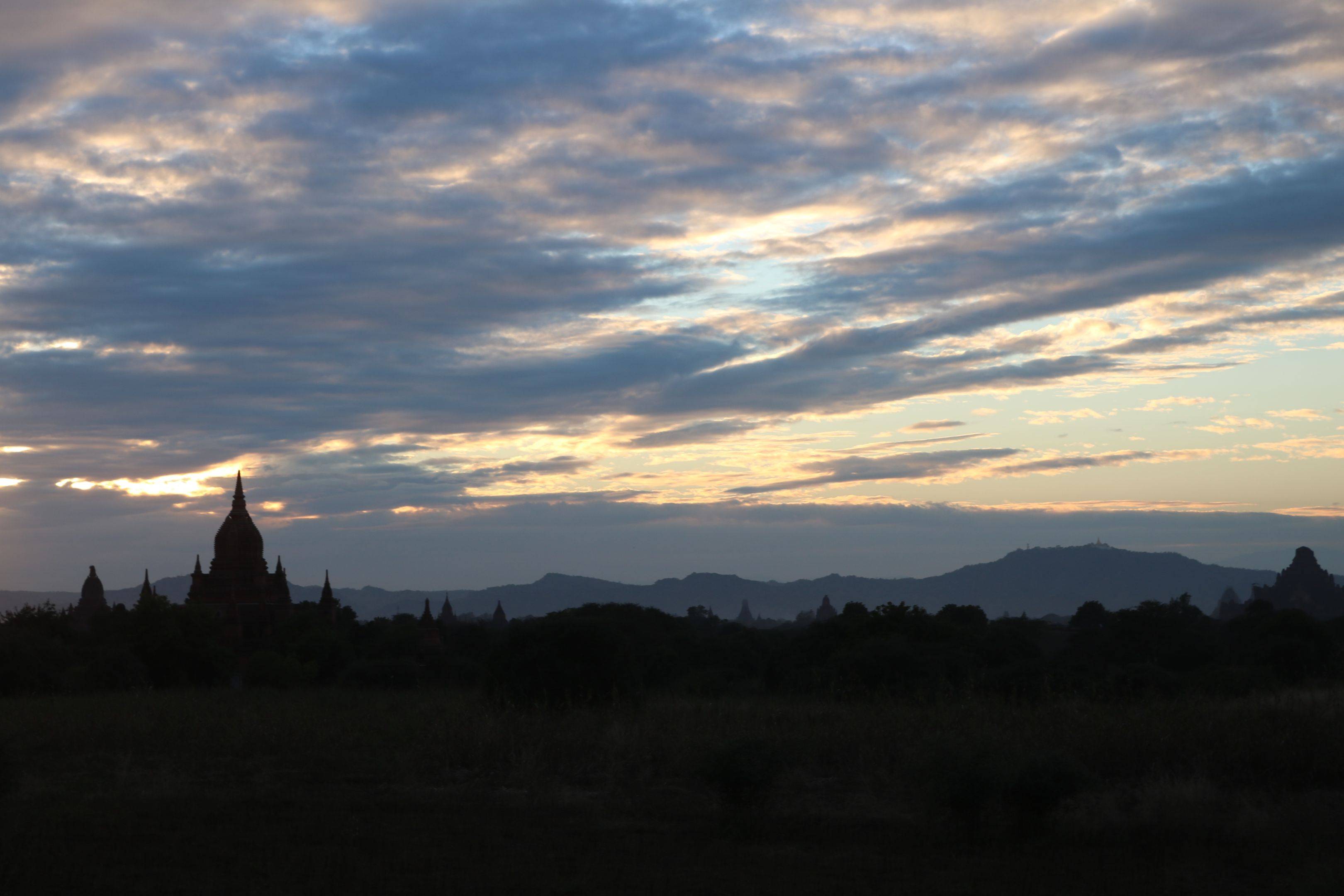 Bagan, ses temples et son artisanat local
