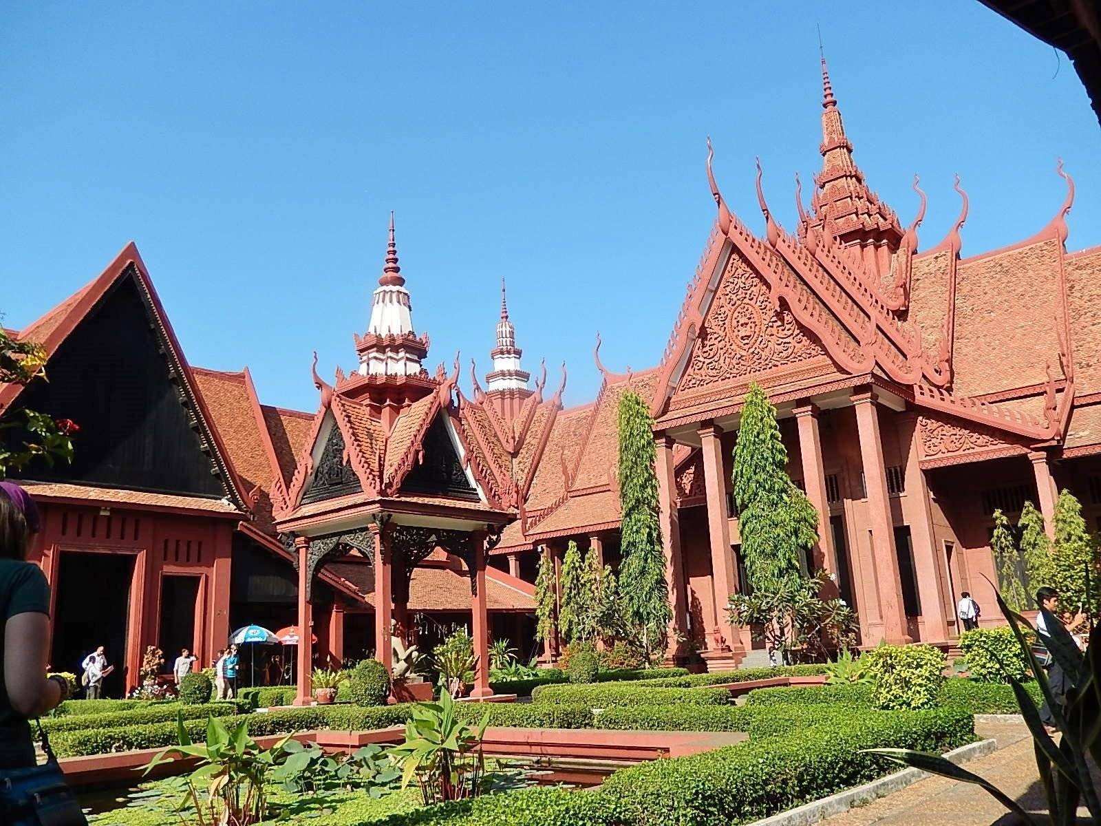 Phnom Penh tra passato e presente