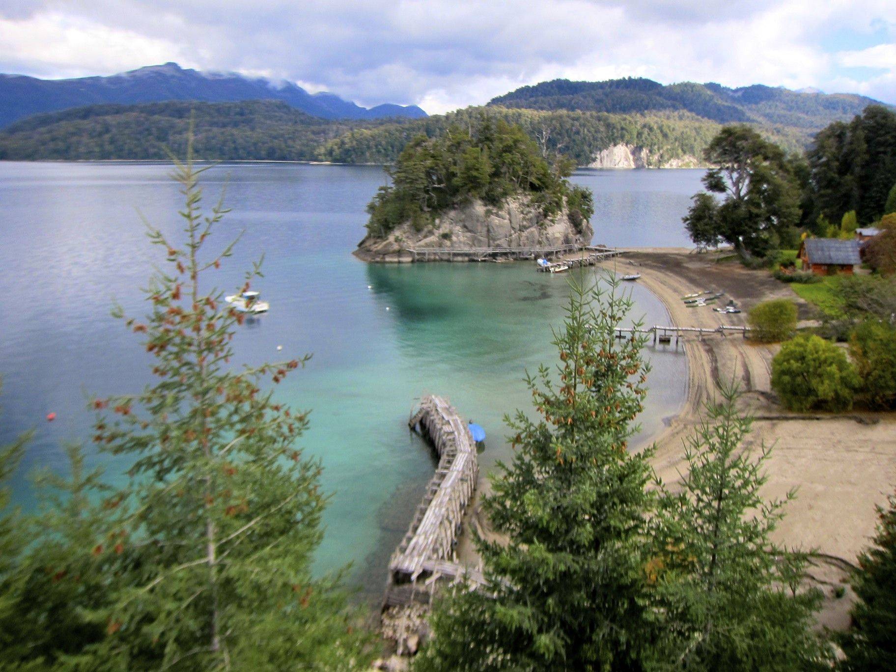Cruce trasandino:Lago Nahuel Huapi, Lago Correntoso y Lago Espejo