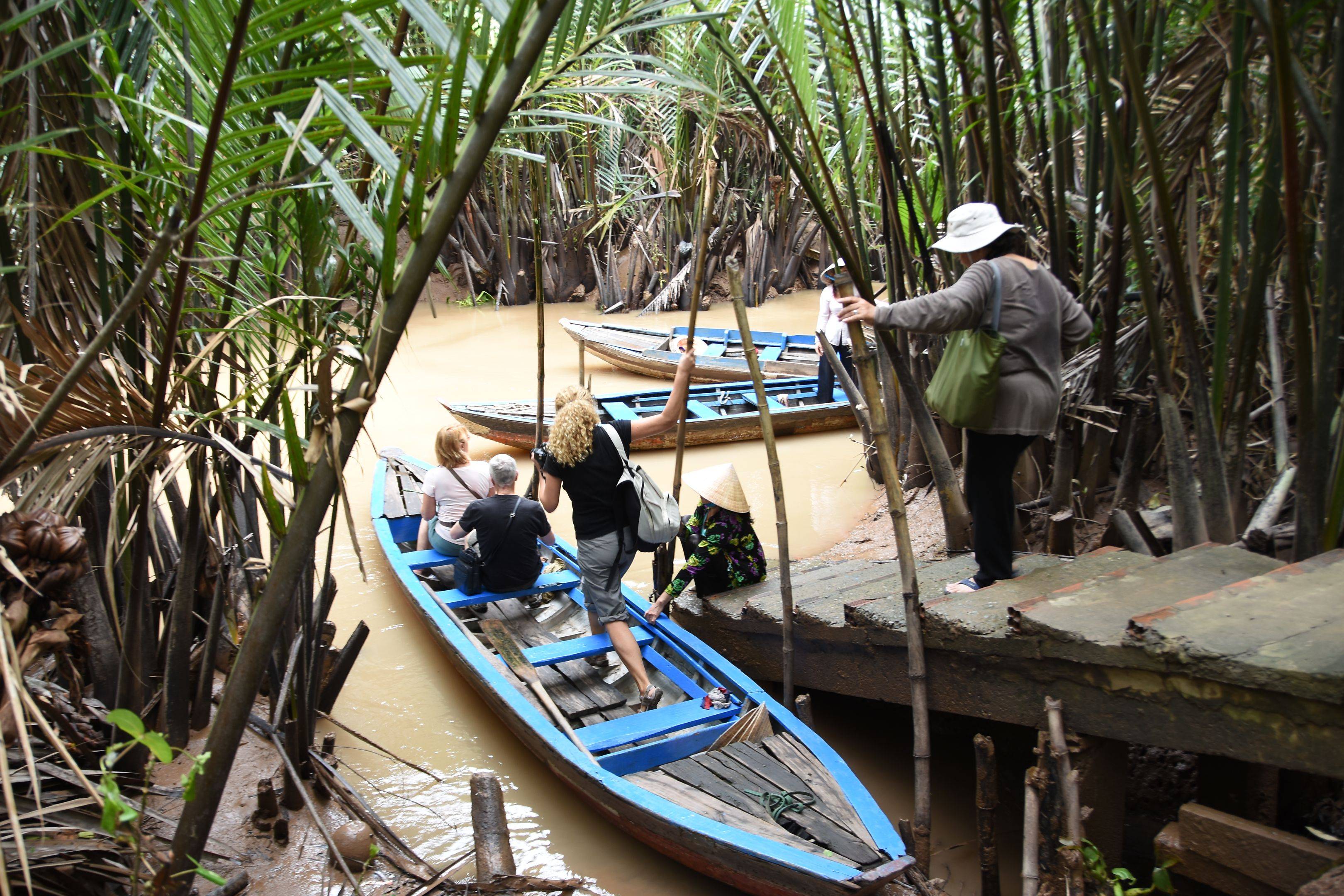 Escapada a la Pu Luong y paseo en balsa de bambú 