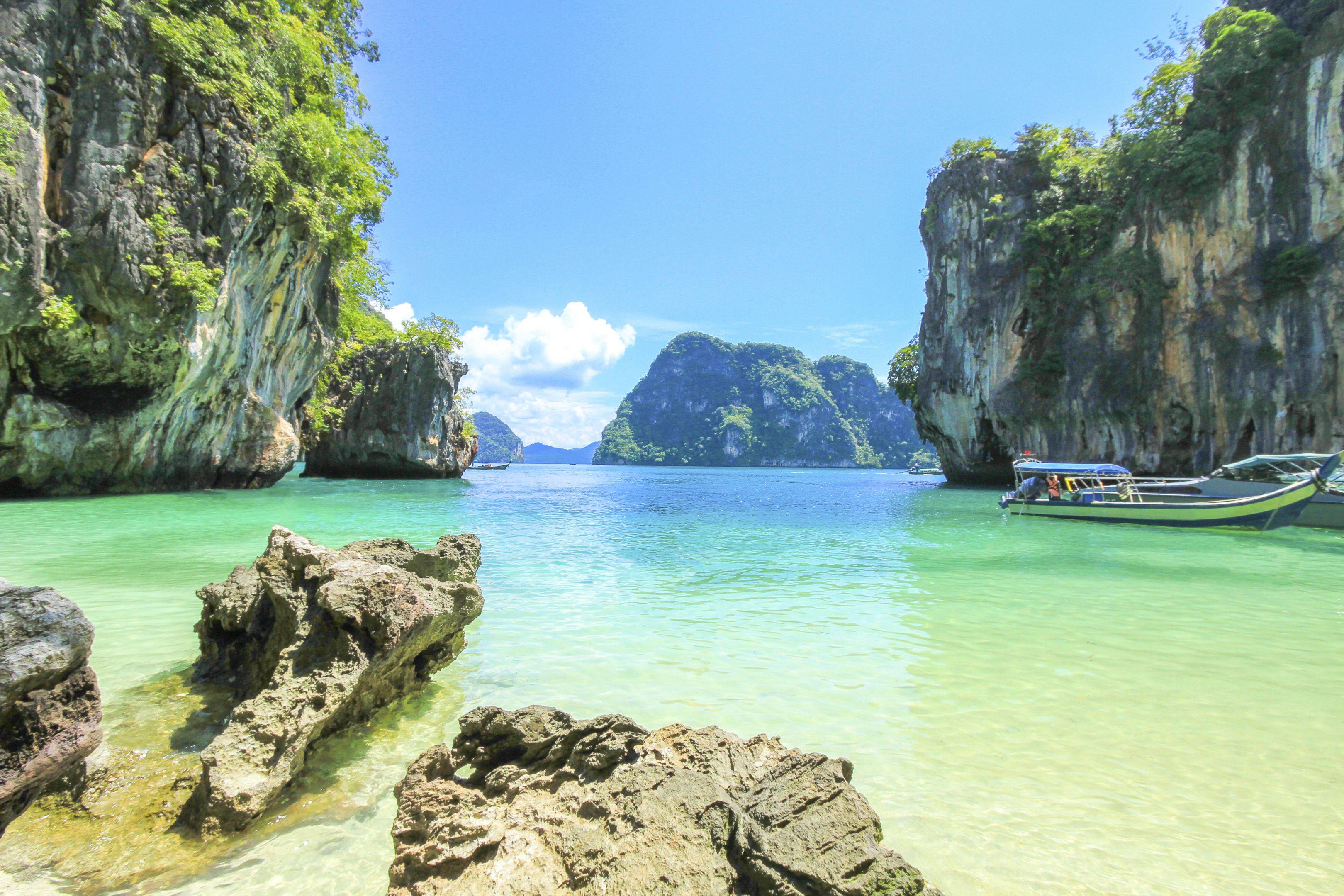 Visita a las islas Phi Phi, monkey beach, peces de colores y fondos coralinos os esperan!