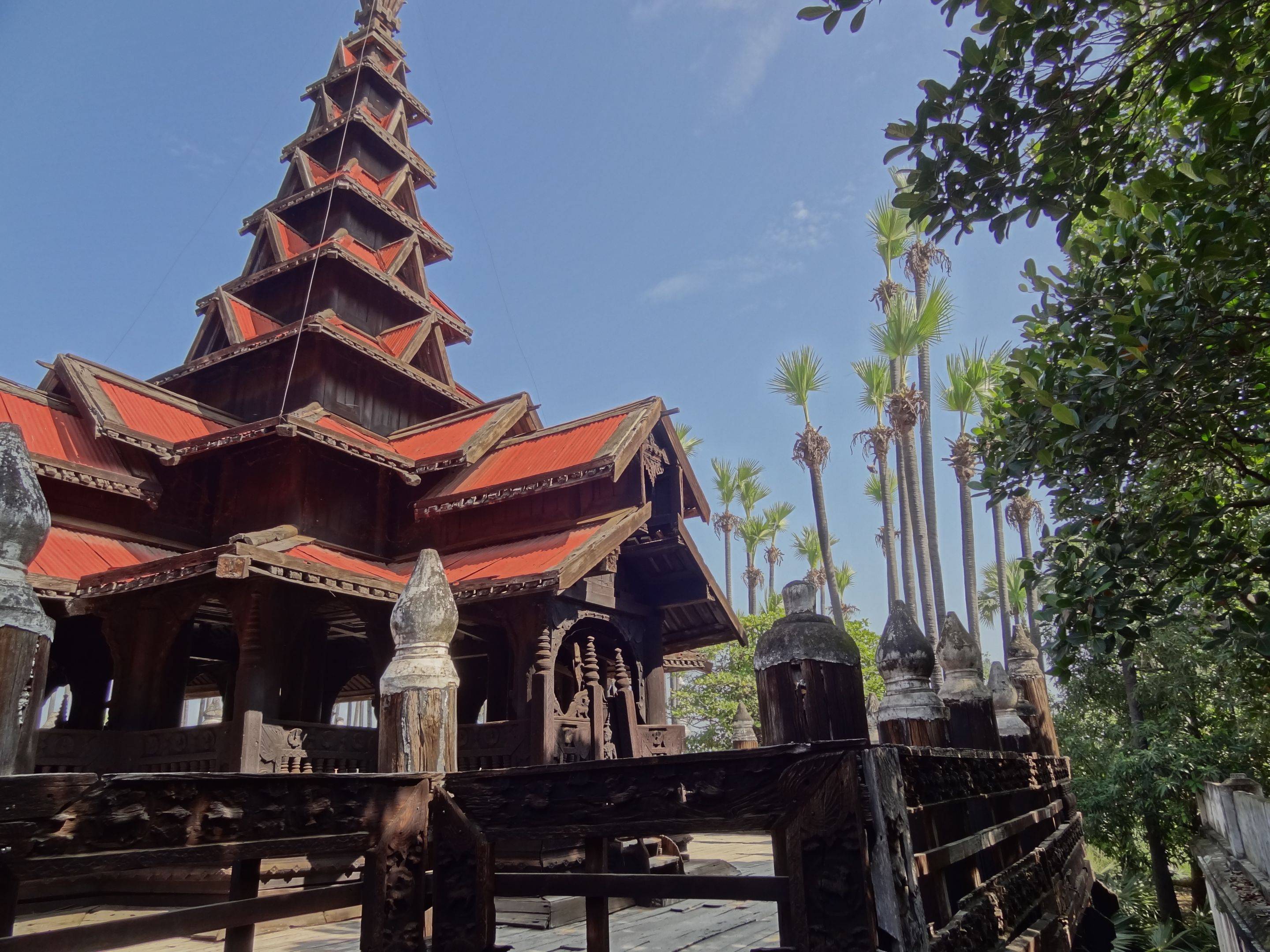Visite de Ava et de Sagaing - Découverte en calèche traditionnelle de ses monuments