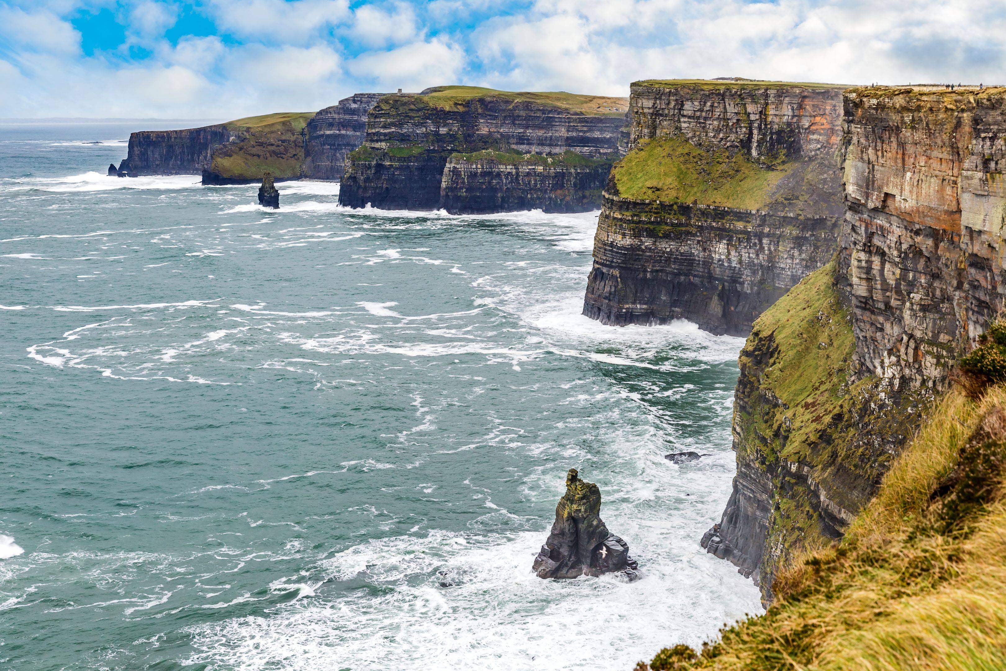 Cliffs of Moher – Cliffs of Moher Cruise - Bunratty Freilicht Museum - Dromoland 